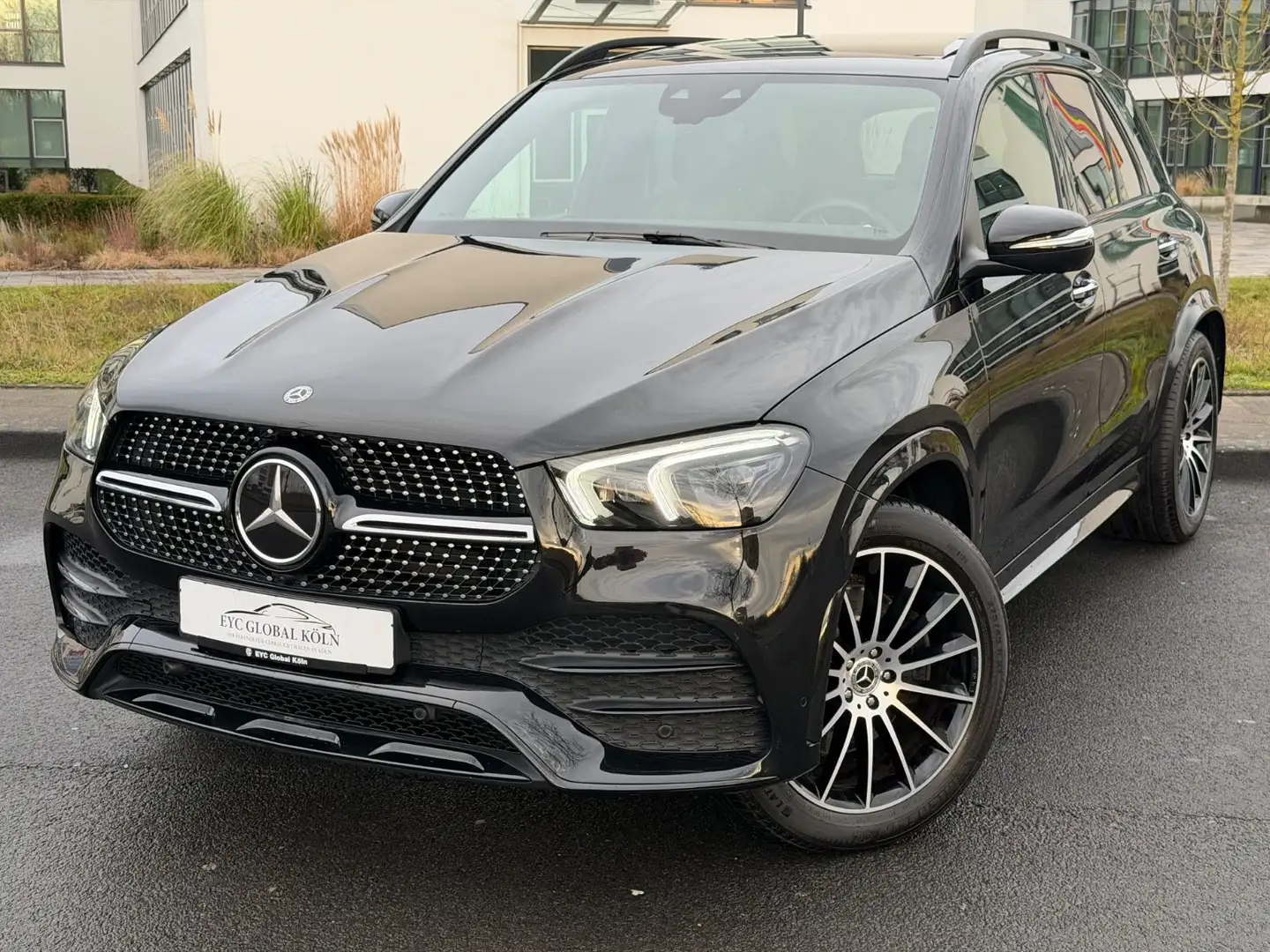 Mercedes-Benz GLE 400 d 4Matic AMG,Burm,Pano"21"Night,Standhzg Noir - 1