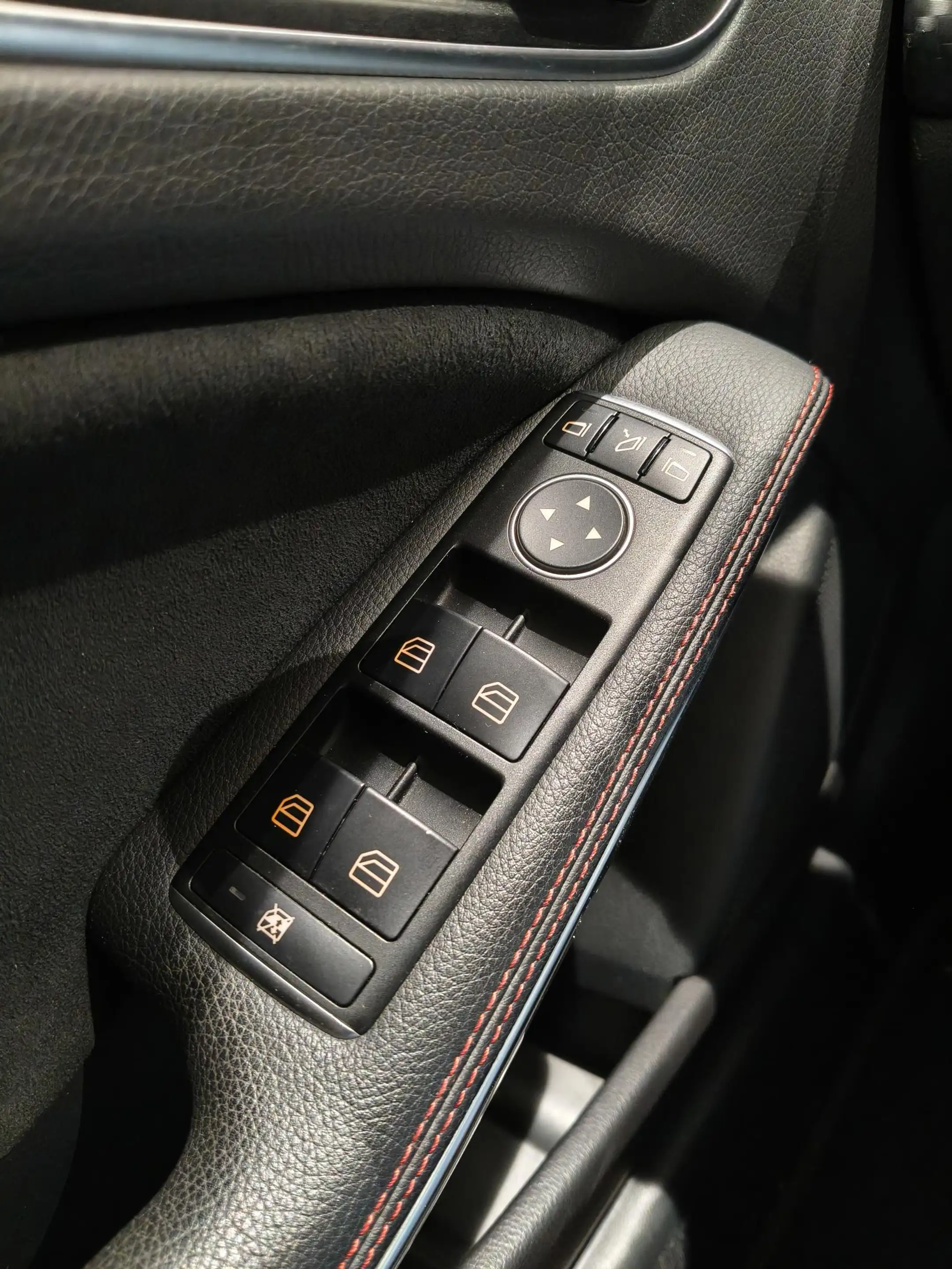 Mercedes-Benz A 45 AMG 4MATIC AMG Sportstoelen Preformance | Apple Carpl — photo 16