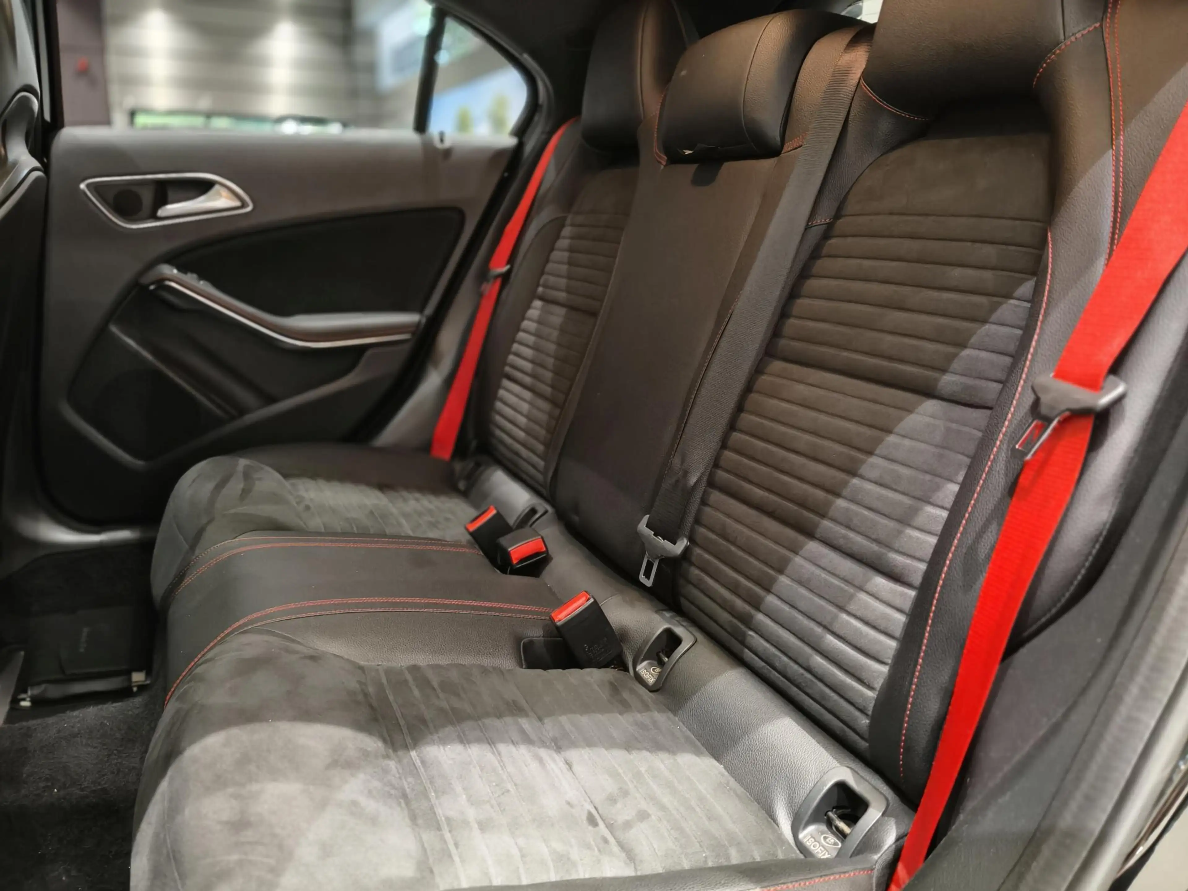 Mercedes-Benz A 45 AMG 4MATIC AMG Sportstoelen Preformance | Apple Carpl — photo 8