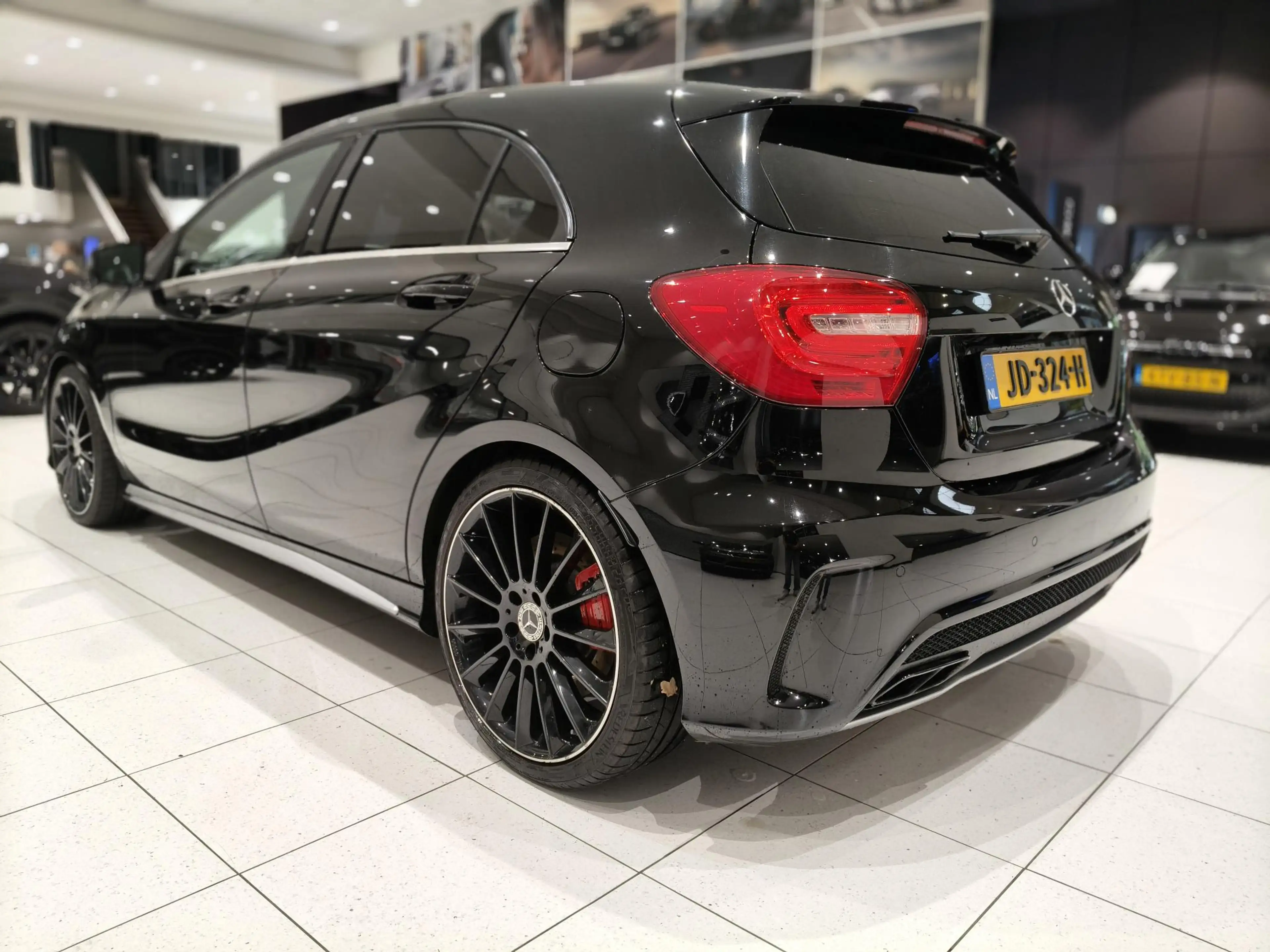 Mercedes-Benz A 45 AMG 4MATIC AMG Sportstoelen Preformance | Apple Carpl — photo 6