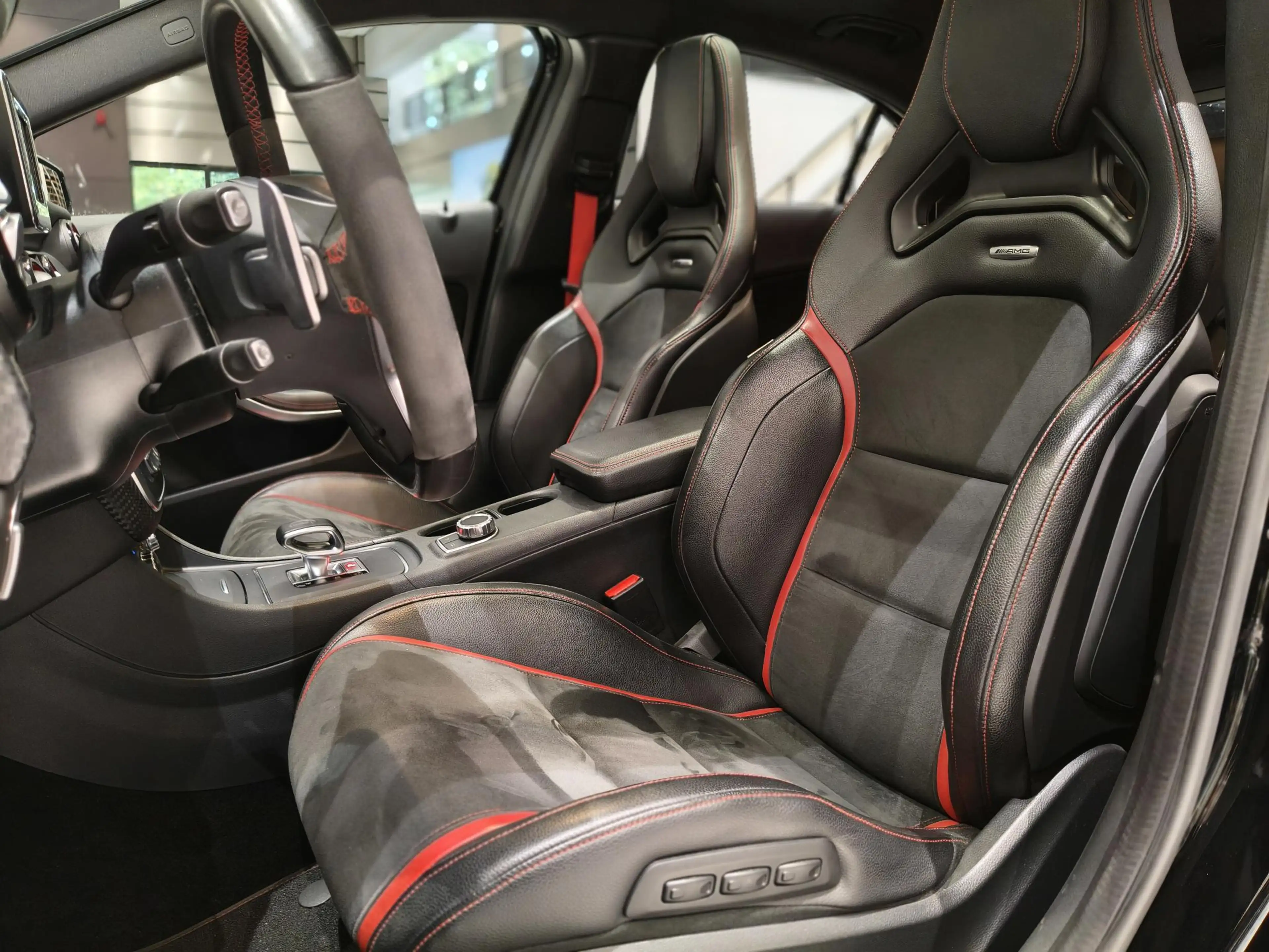 Mercedes-Benz A 45 AMG 4MATIC AMG Sportstoelen Preformance | Apple Carpl — photo 7