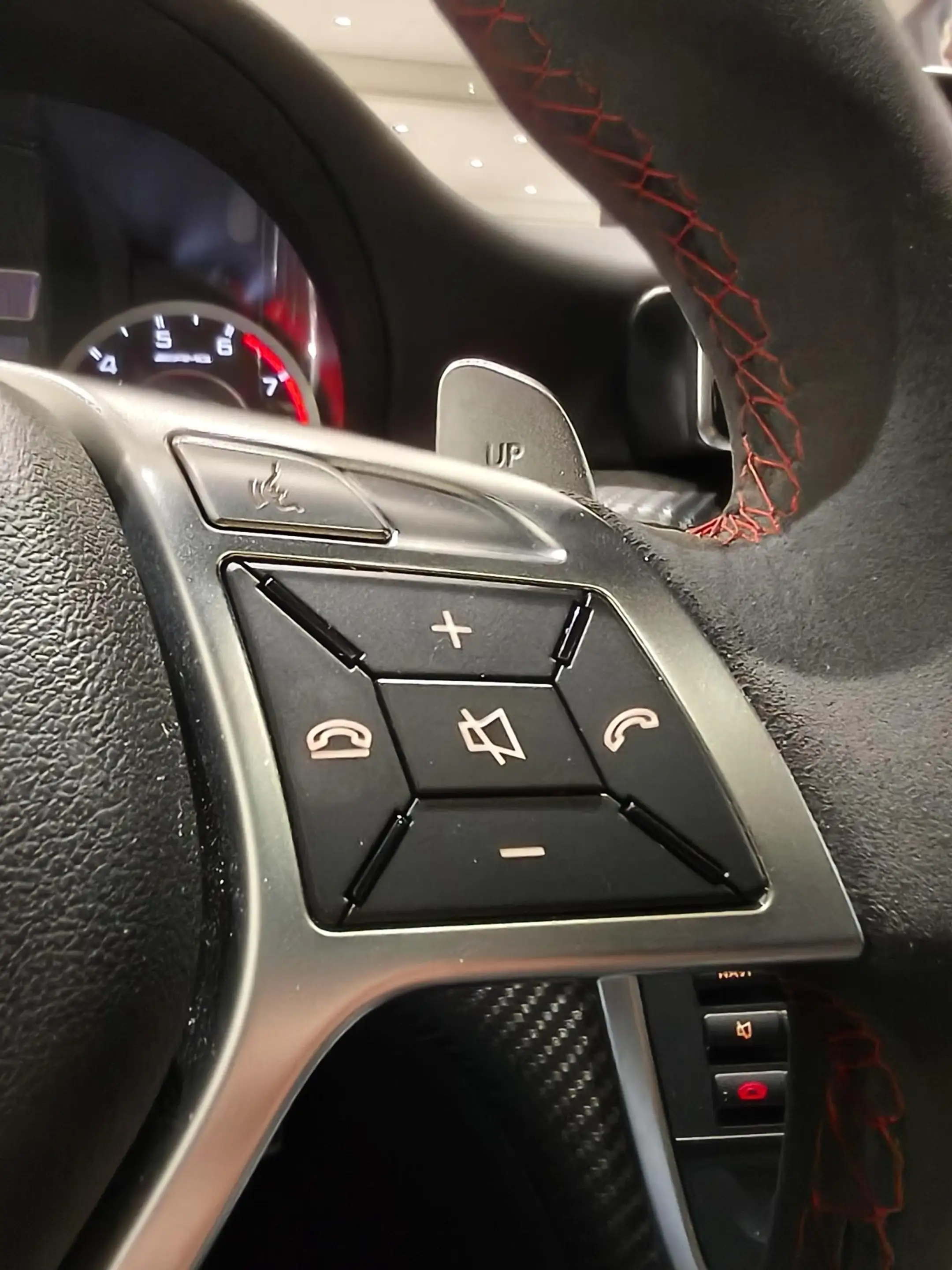 Mercedes-Benz A 45 AMG 4MATIC AMG Sportstoelen Preformance | Apple Carpl — photo 18