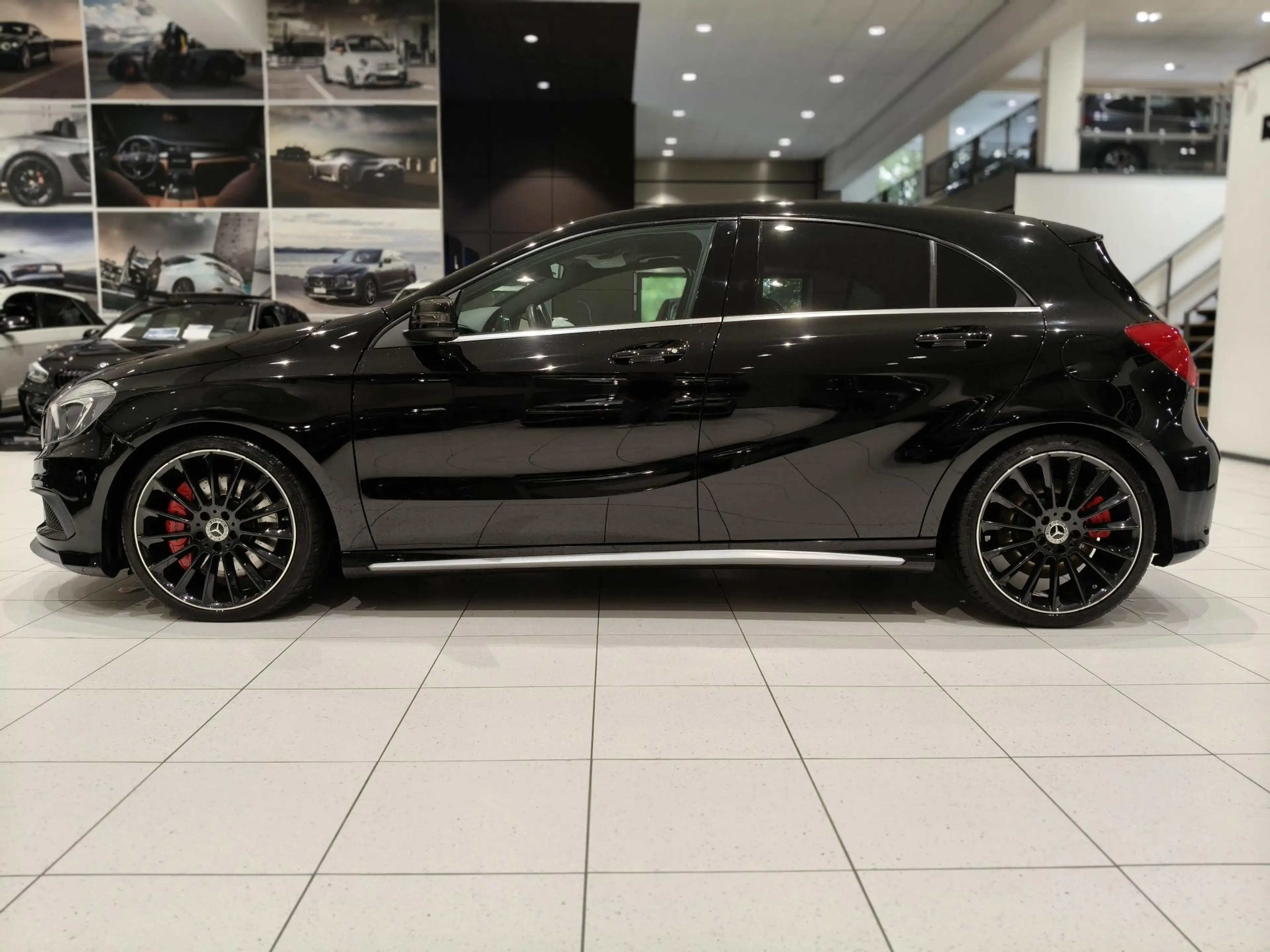 Mercedes-Benz A 45 AMG 4MATIC AMG Sportstoelen Preformance | Apple Carpl — photo 12