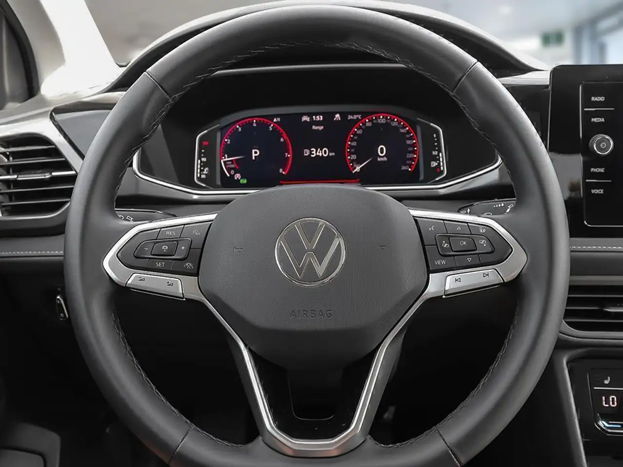 Volkswagen Taos снимка Volkswagen Taos