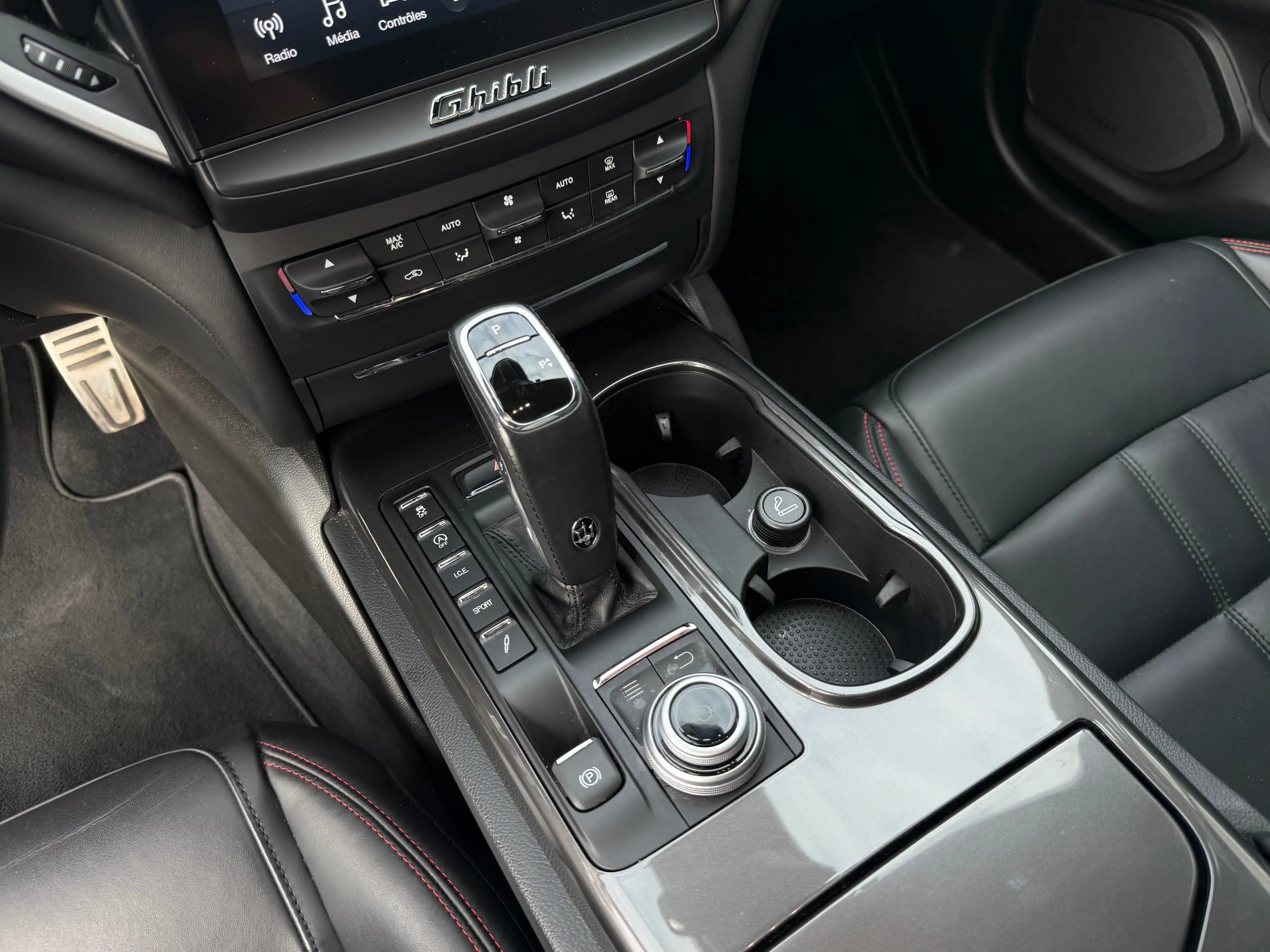 Maserati Ghibli 3.0 V6 BiTurbo GranSport Full option !! — photo 15
