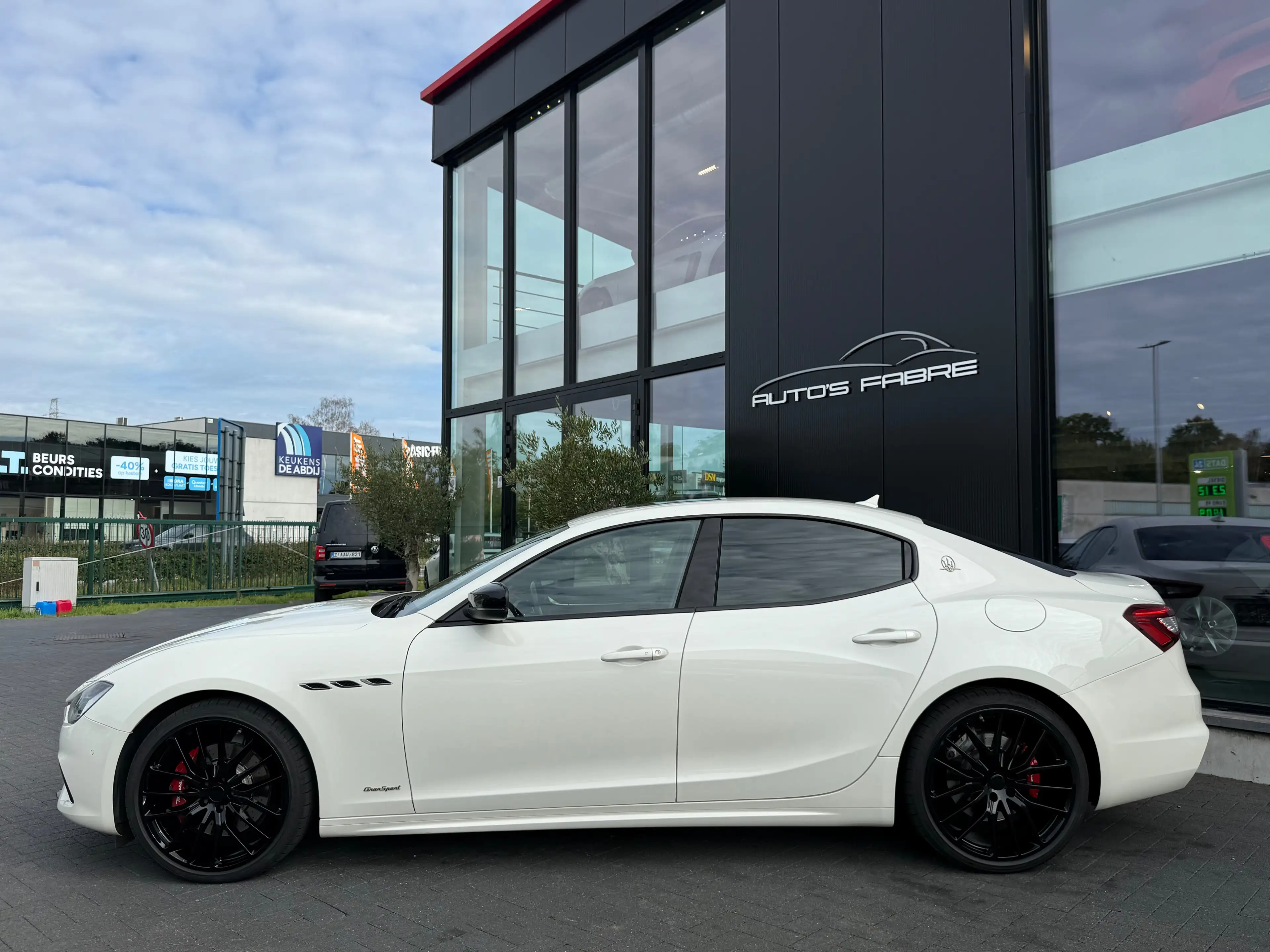 Maserati Ghibli 3.0 V6 BiTurbo GranSport Full option !! — photo 5