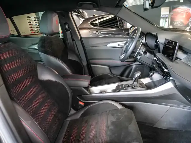 Alfa Romeo Tonale view 12