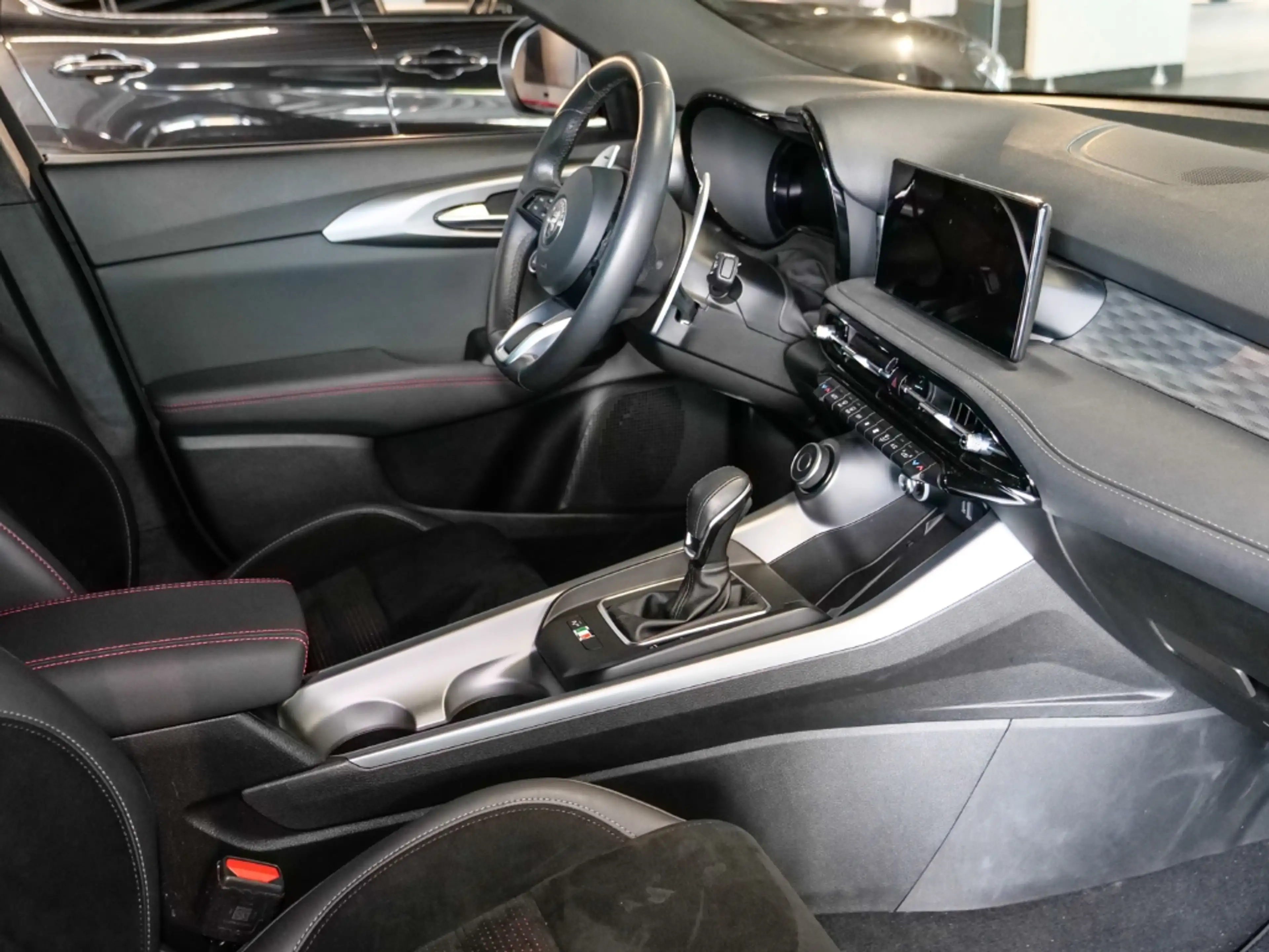 Alfa Romeo Tonale Edizione Speciale LED Sperrdiff. ACC El. Heckklapp — photo 11