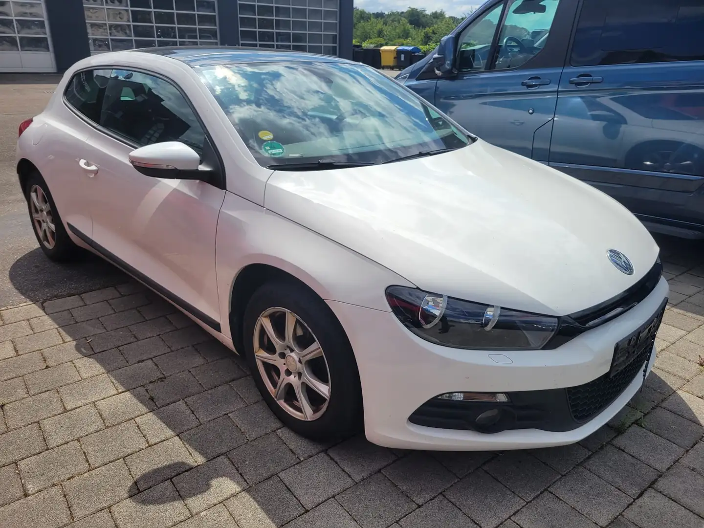 Volkswagen Scirocco 2.0 TDI Weiß - 1