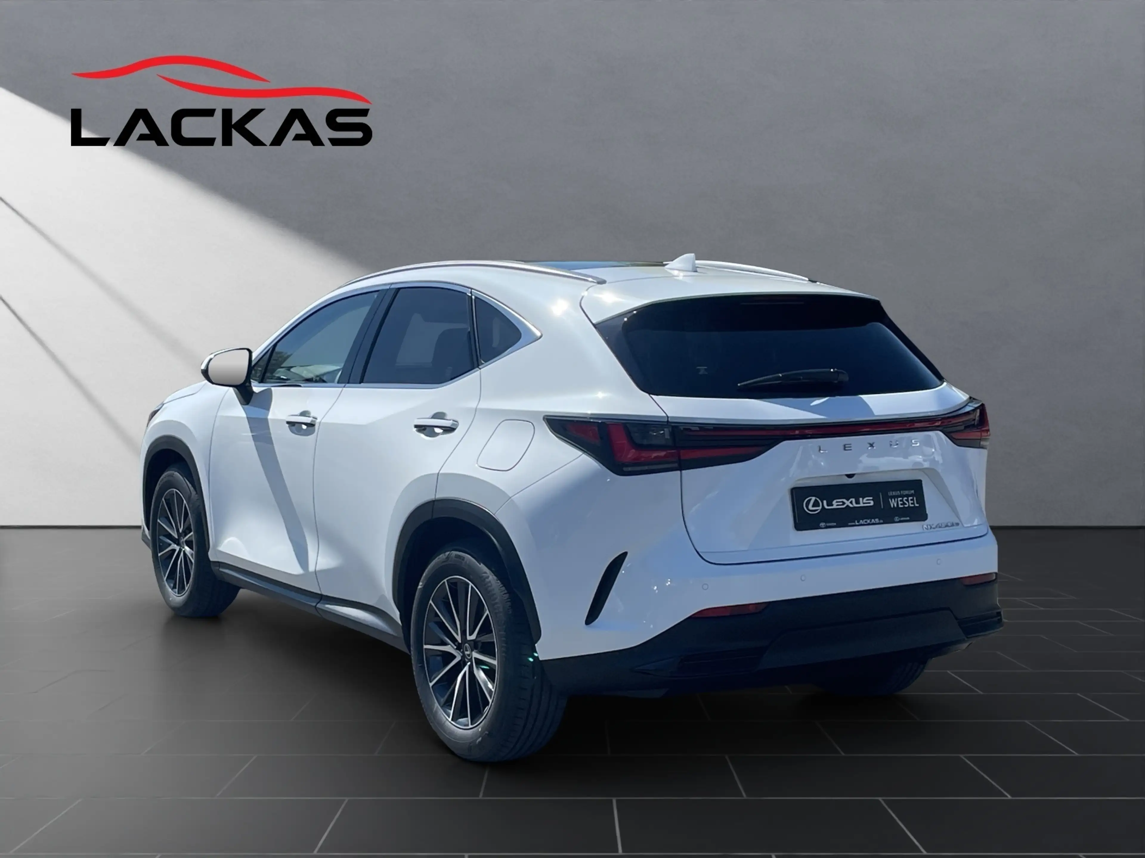 Lexus NX 450h+ +EXECUTIVE+PANO+TECH-INTE-P 15J-GARANTIE — photo 3