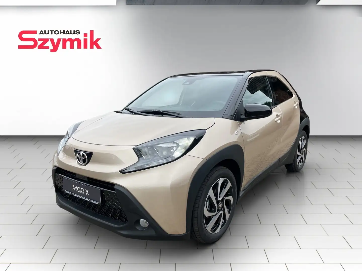 Toyota Aygo X Team D Beige - 1