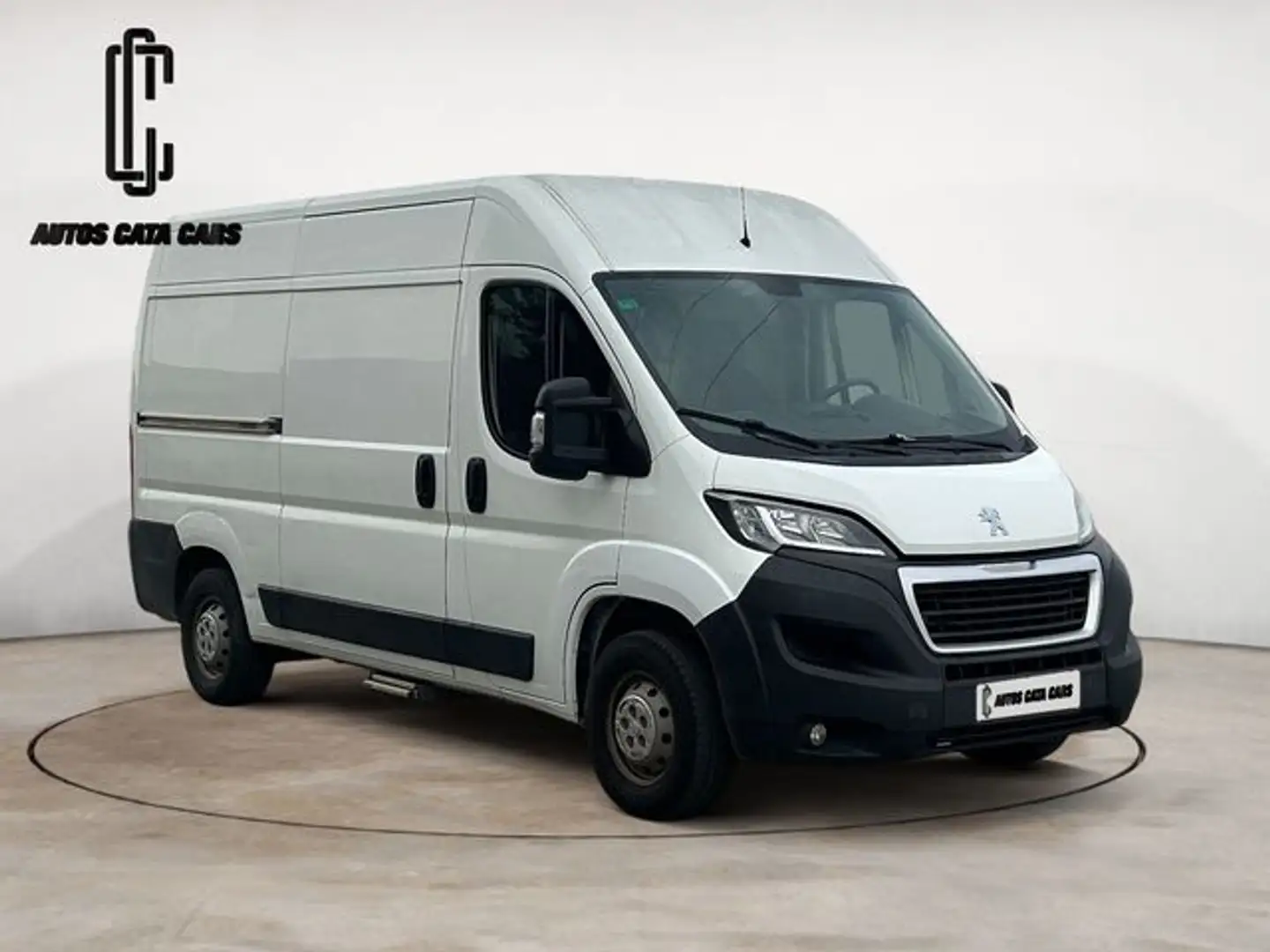 Peugeot Boxer Furgón 2.0BlueHDI 335 L2H2 130 Blanc - 1