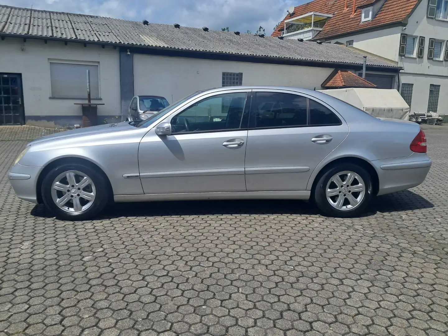 Mercedes-Benz E 200 Kompressor Automatik Classic - 1