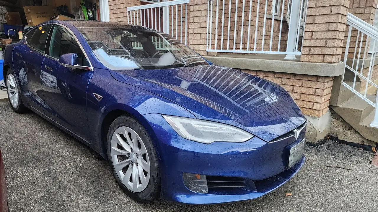 Tesla Model S снимка Tesla Model S