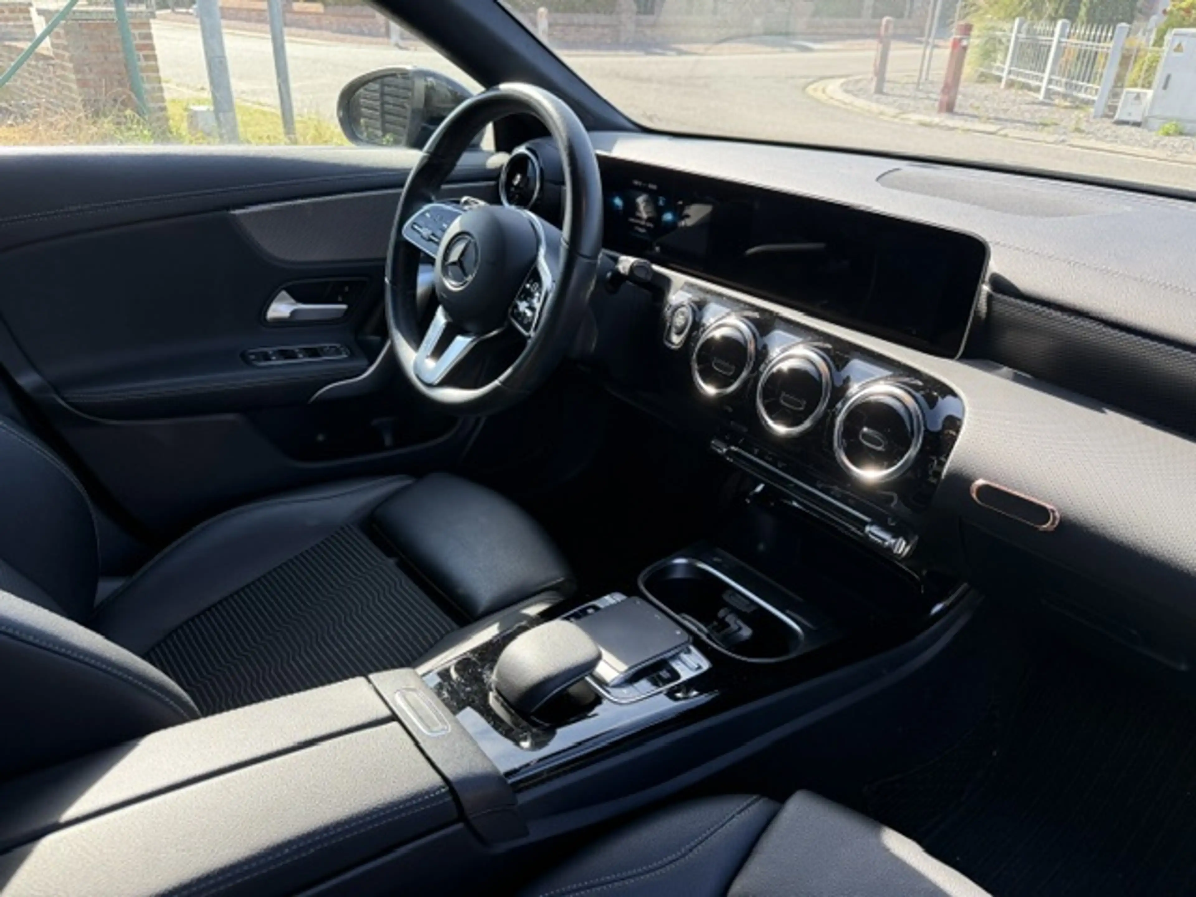 Mercedes-Benz CLA 180 CLA 180 — photo 11