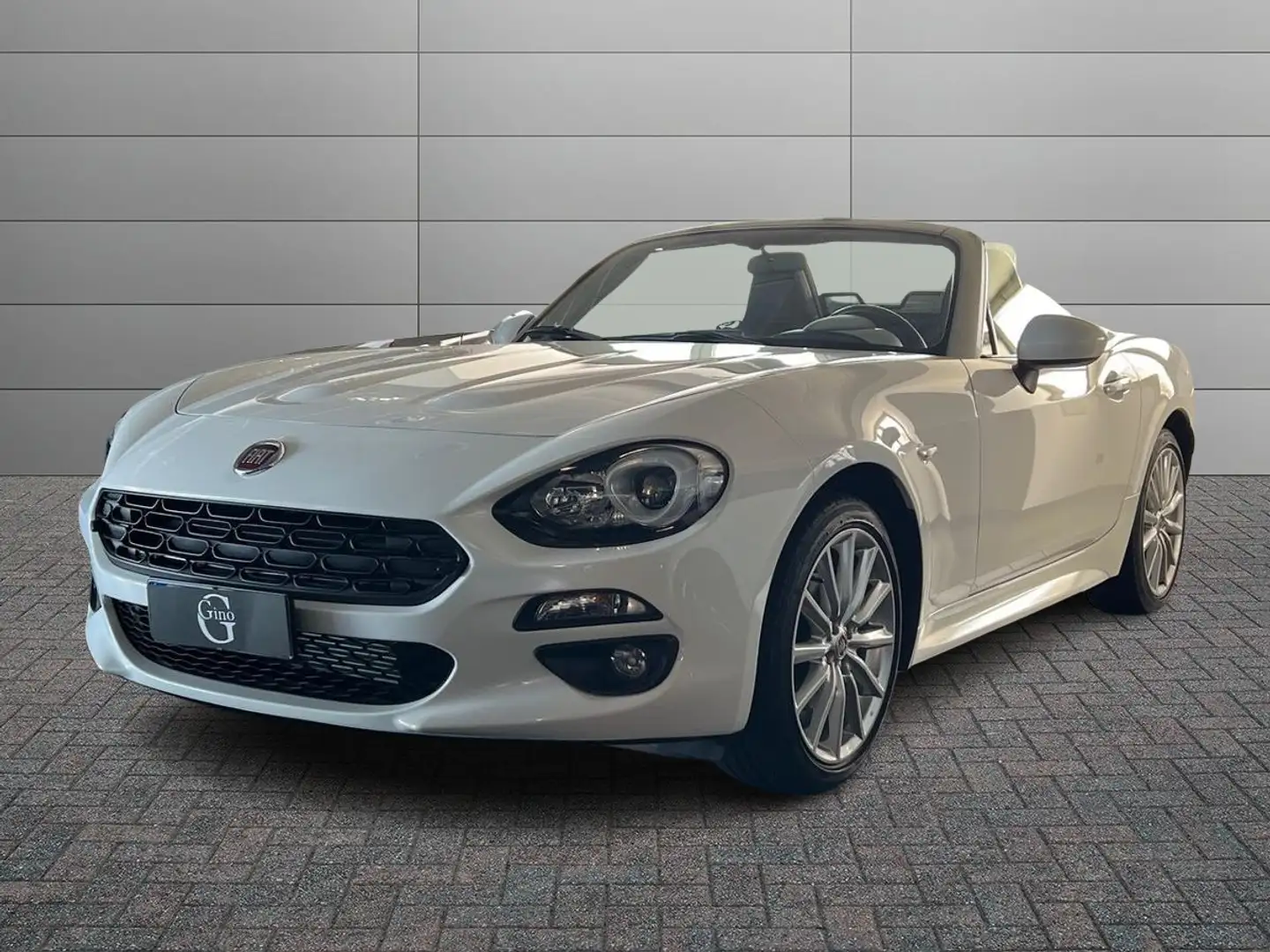 Fiat 124 Spider 1.4 m-air Lusso Weiß - 1