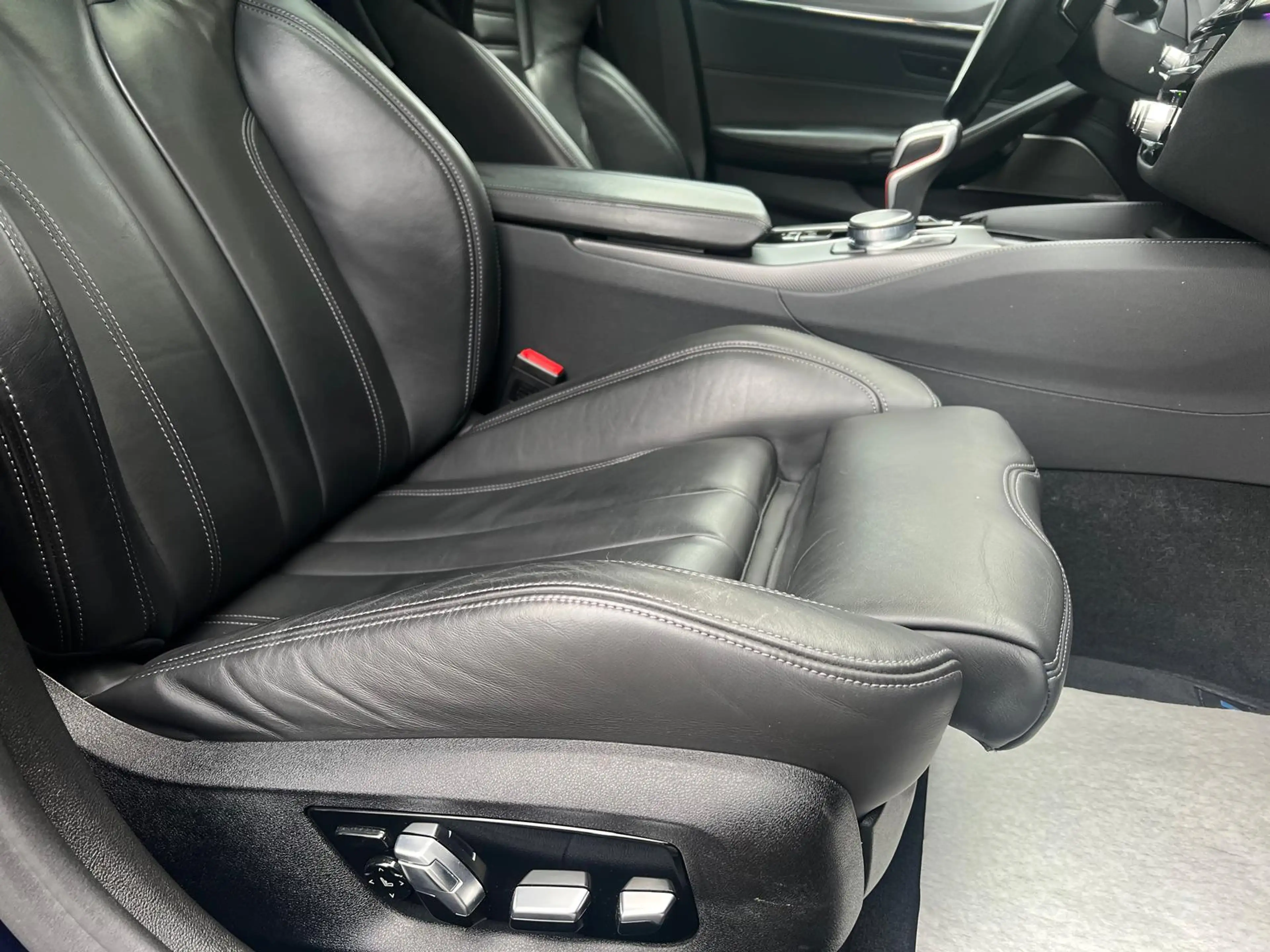 BMW M5 M5 4.4AS V8 Competition-BTW! FuLLOption! Garantie! — photo 10