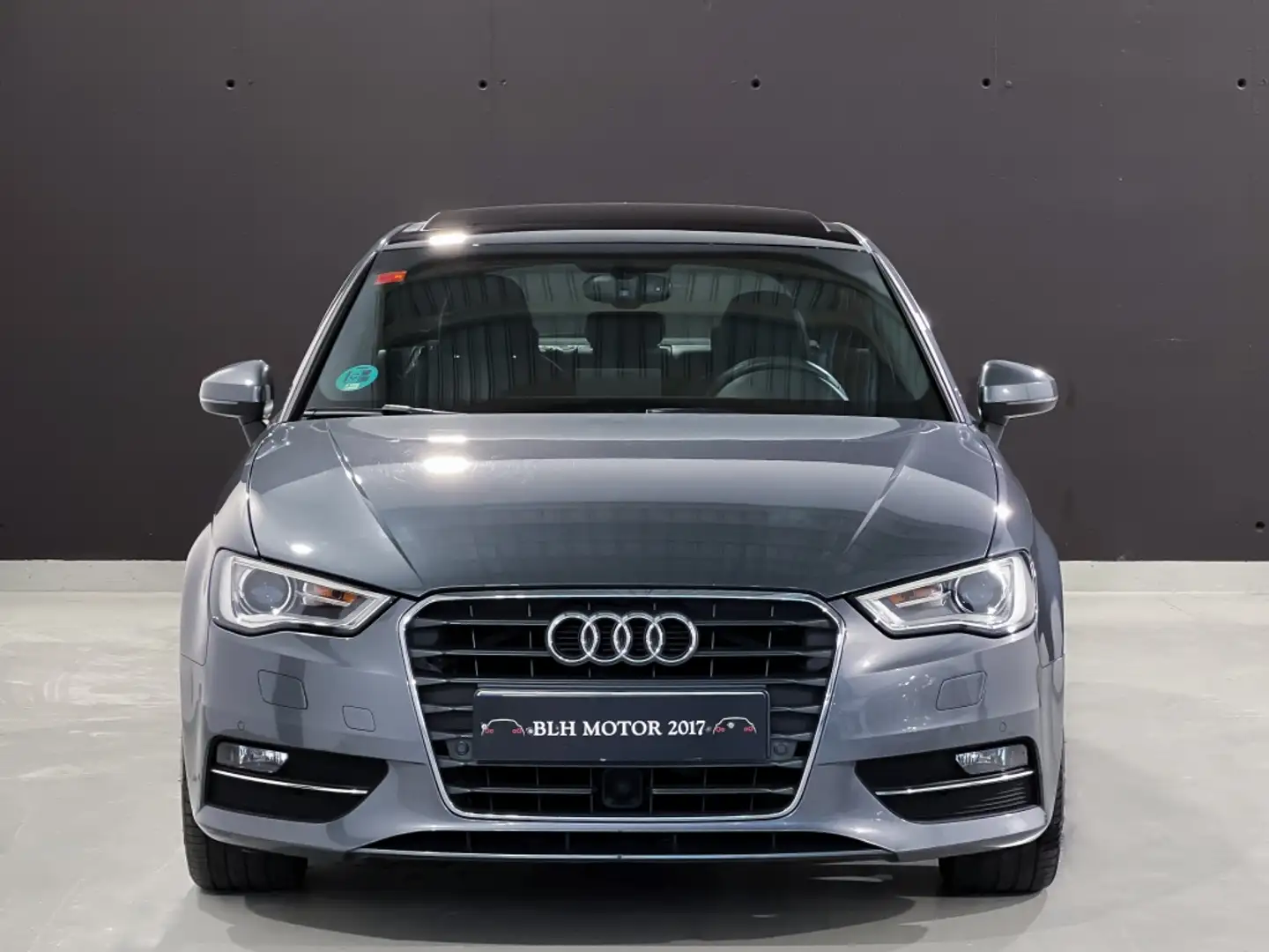 Audi A3 1.8 TFSI Ambition S-Tronic Gris - 2