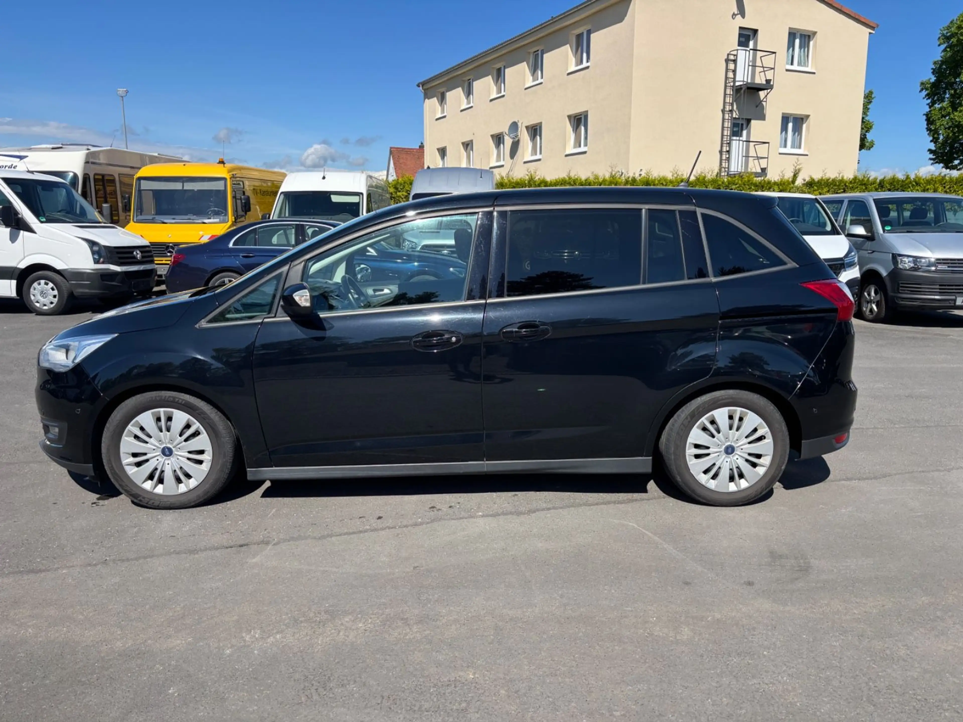 Ford Grand C-Max Grand C-MAX Cool & Connect/Kamera/Navi/Automatik — photo 7