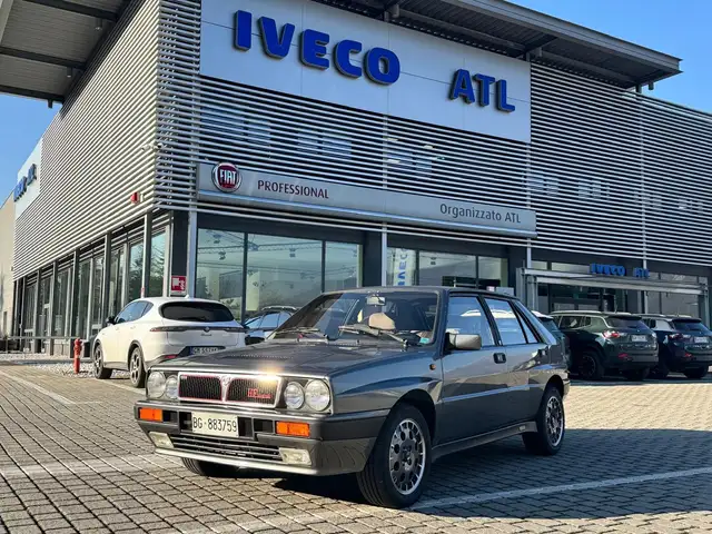 Lancia Delta Delta 2.0 8v integrale