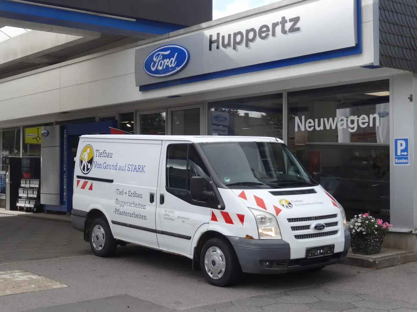 Ford Transit 2.2 Ltr. Diesel L1H1 Tempomat behWSS Weiß - 1