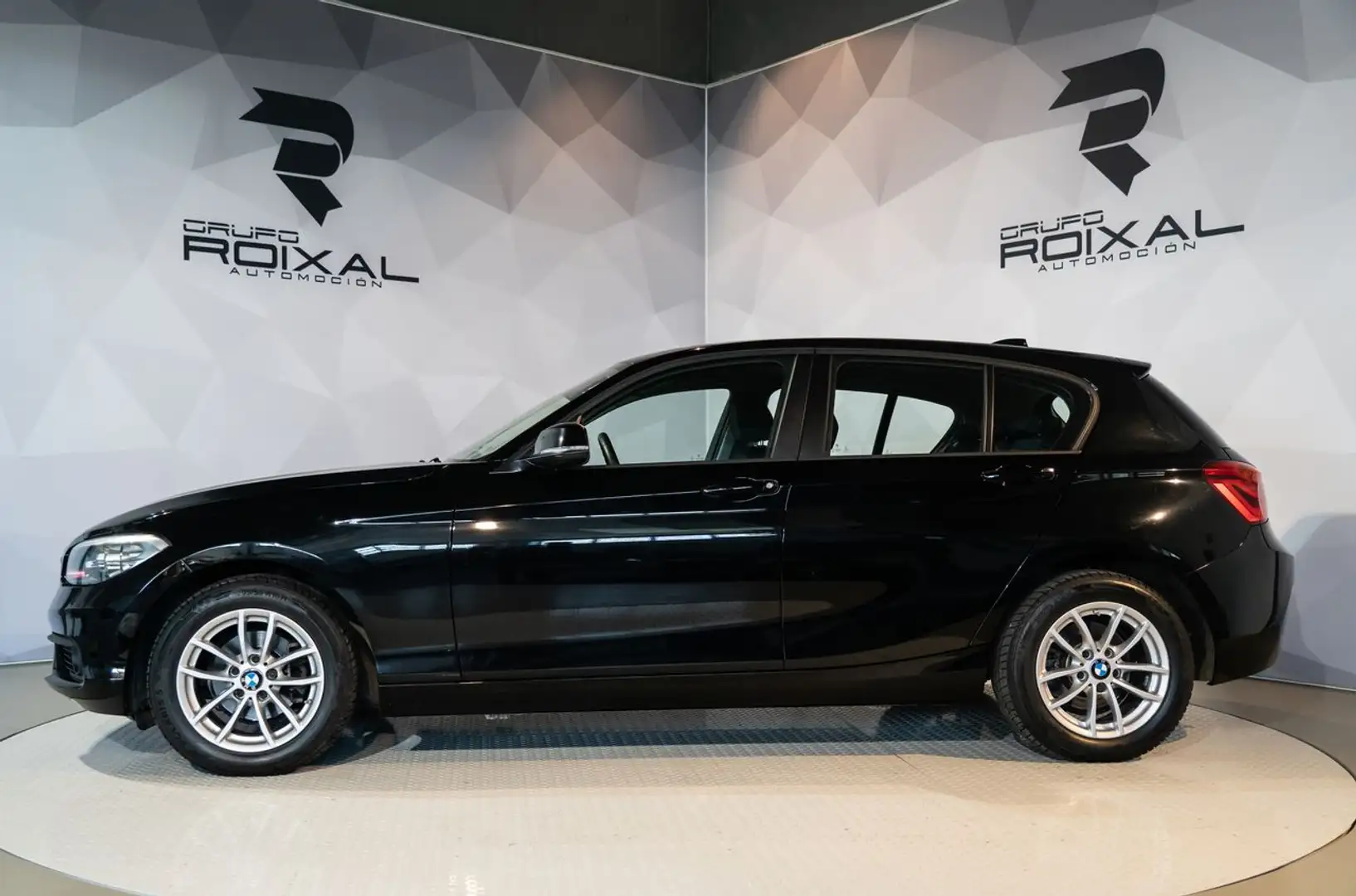 BMW 116 116d Noir - 2