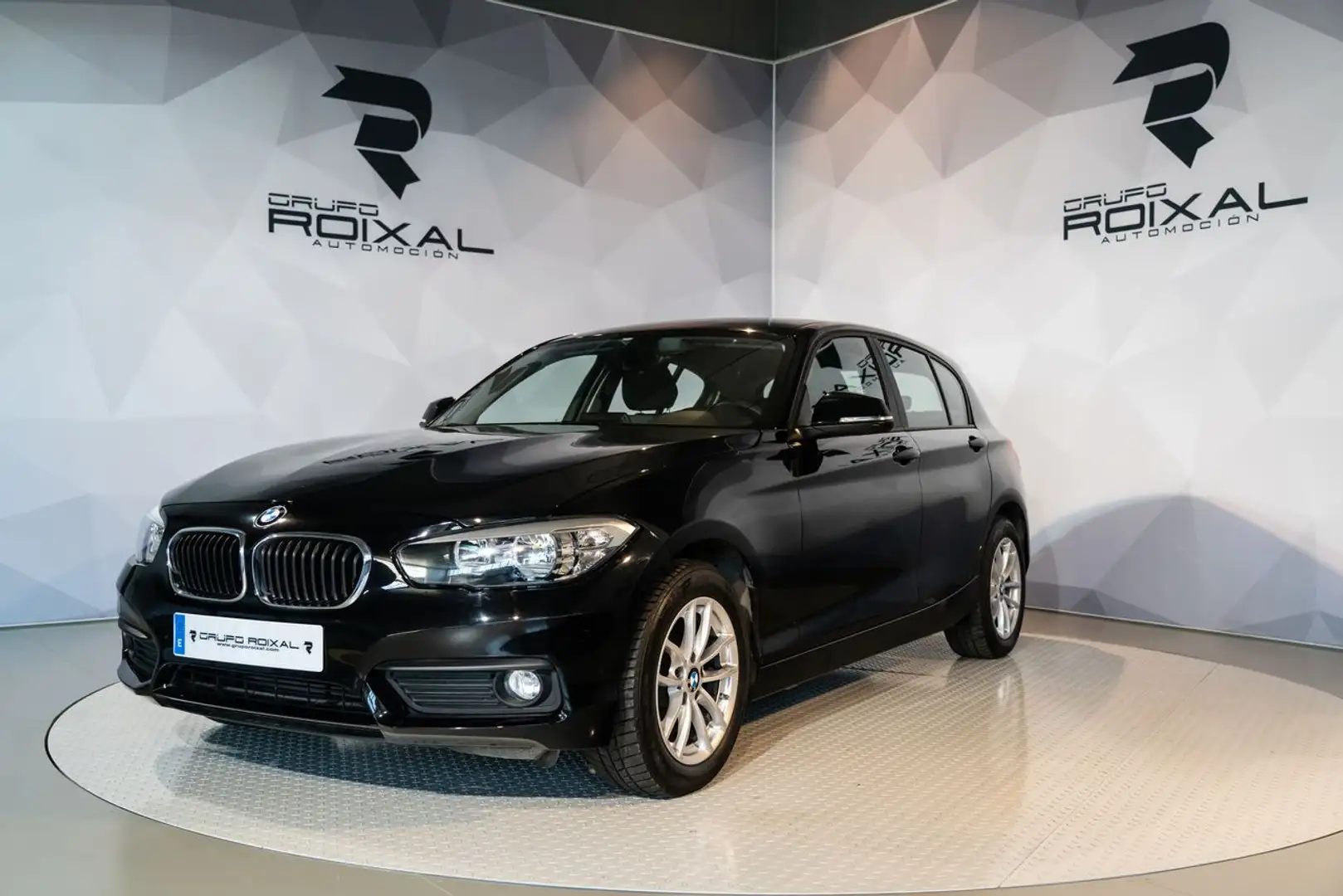 BMW 116 116d Noir - 1