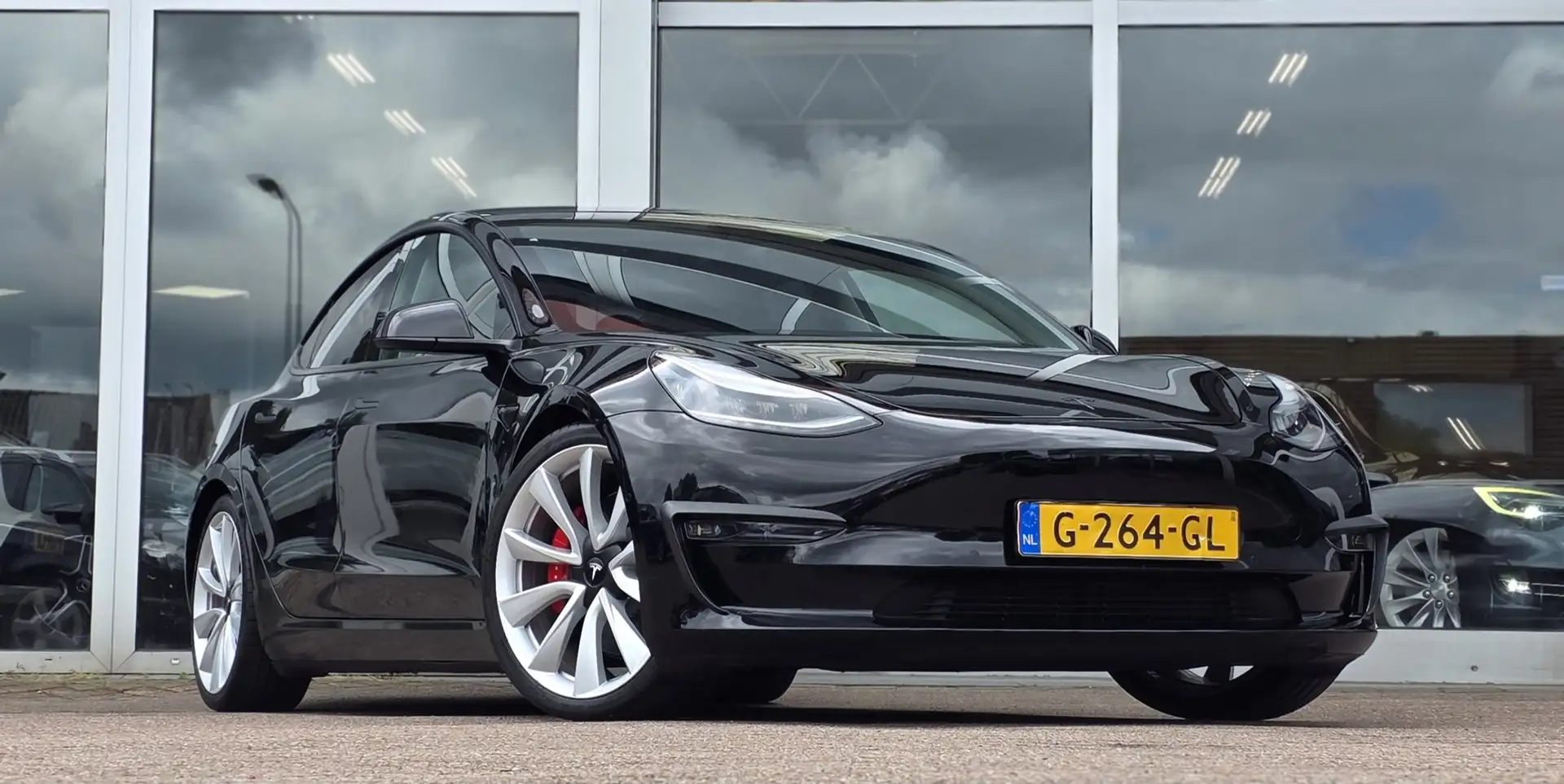 Tesla Model 3 Performance AWD 75 kWh Carbon Premium Audio 20"LM Zwart - 2