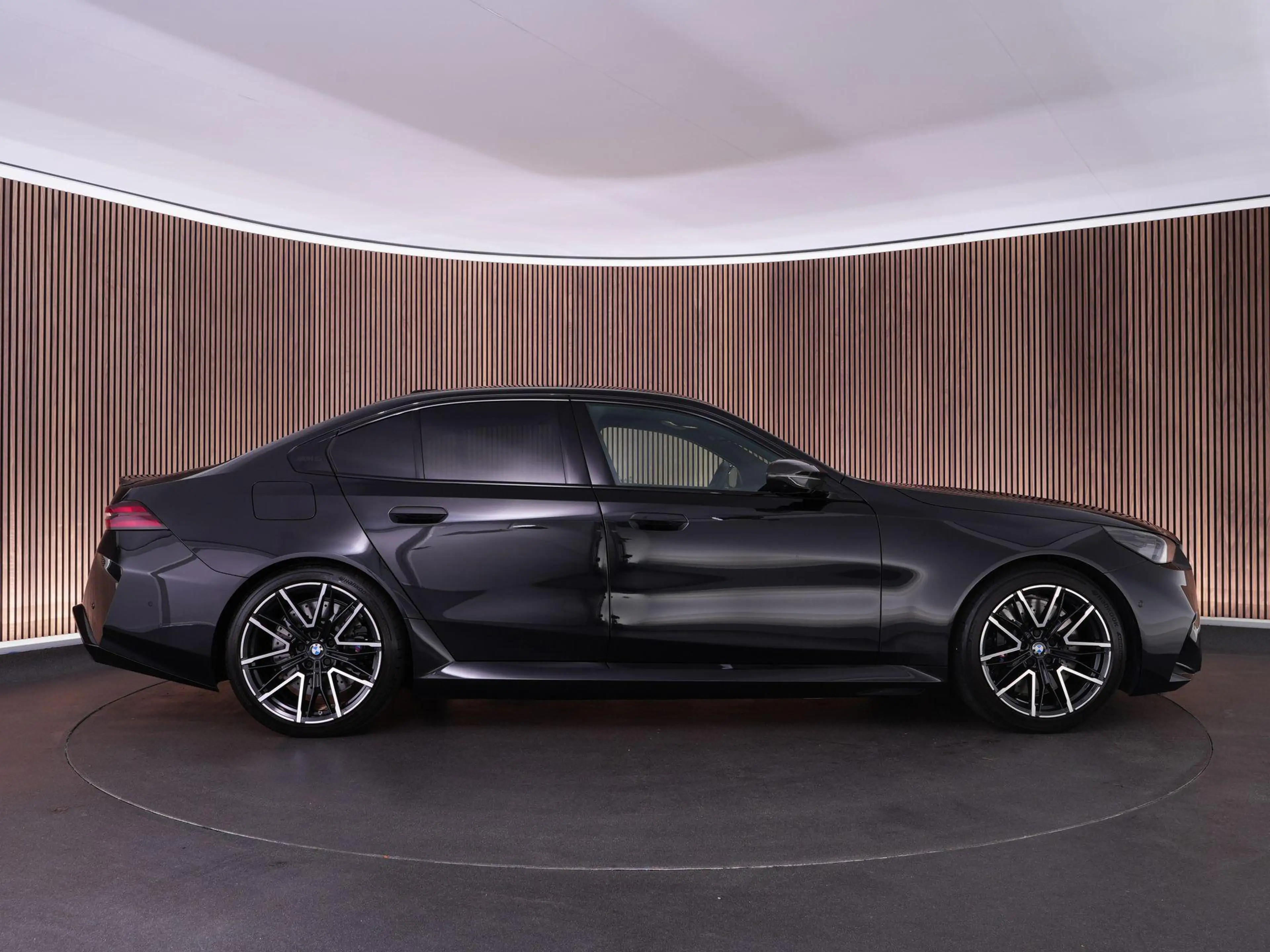 BMW M5 |BTW-auto|Carbon ext.|Bowers&Wilkins|head-up|memor — photo 12