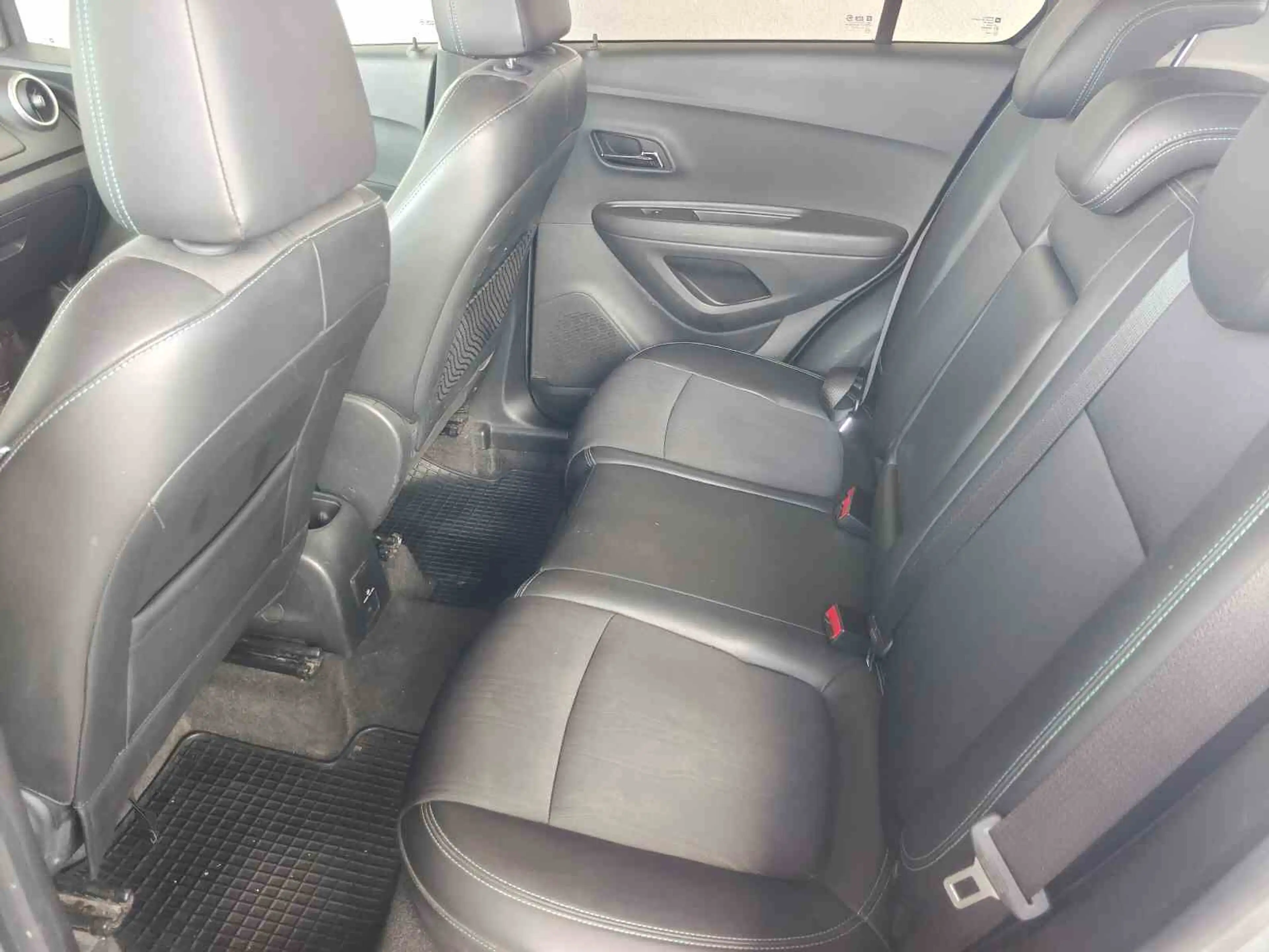 Chevrolet Trax 4x4 LT — photo 11