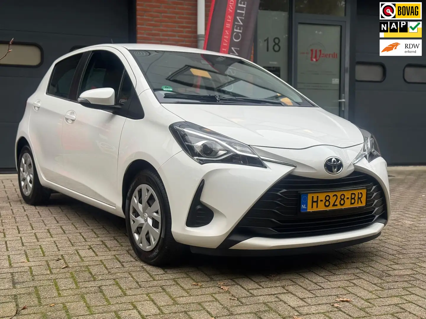 Toyota Yaris 1.0 VVT-i Active/Airco/NAV/Elek.Pakket/Luxe/NAP/On Blanc - 1