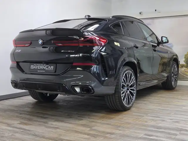 BMW X6 view 6