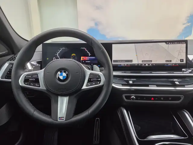 BMW X6 view 9