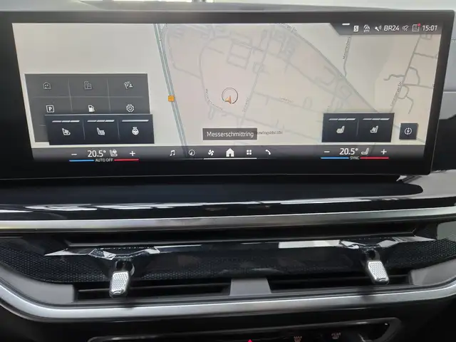 BMW X6 view 12