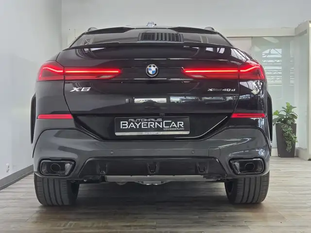 BMW X6 view 5