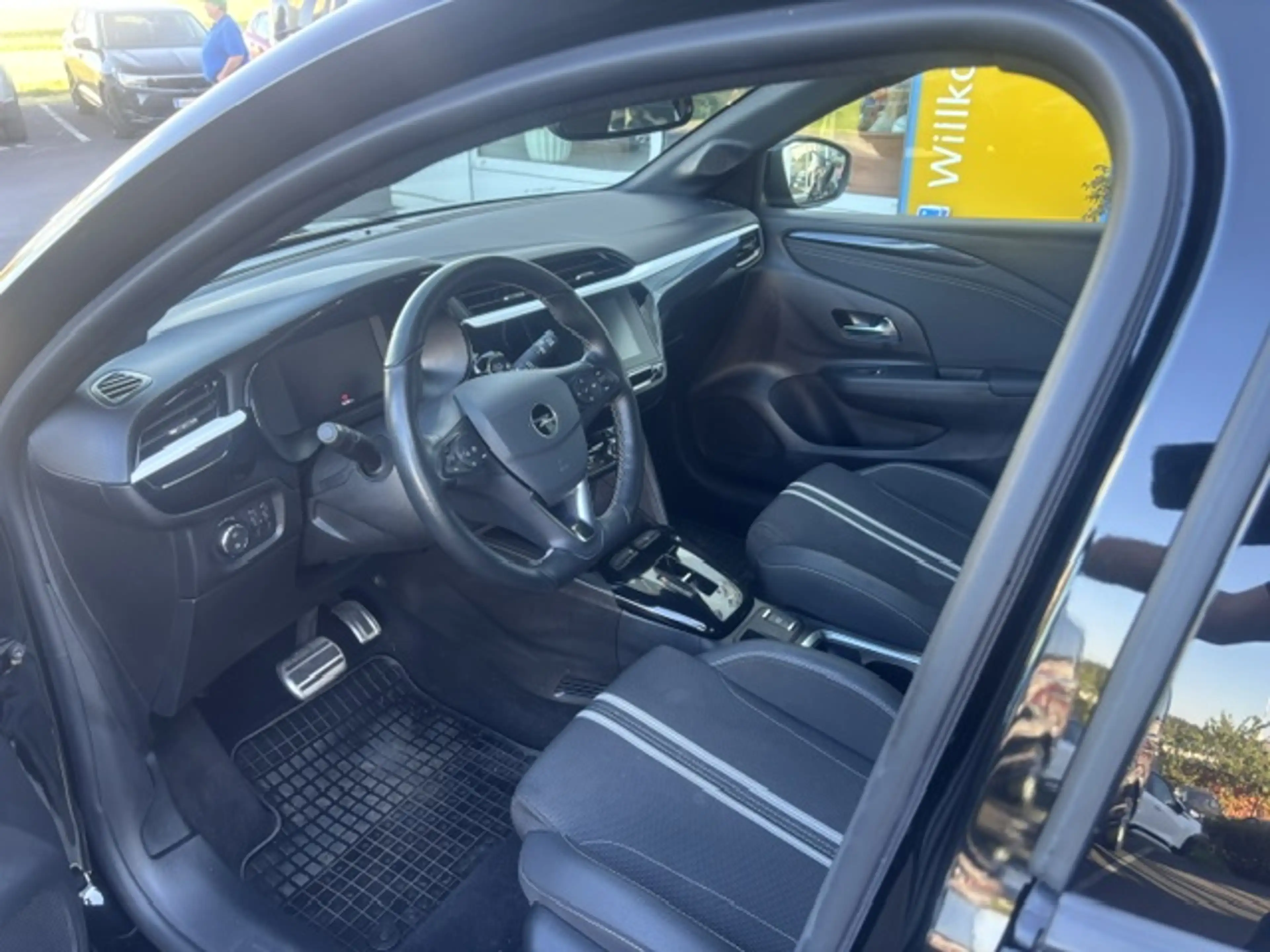 Opel Corsa-e e GS **Sitzheizung, Lenkradheizung, Keyless Open&Start** — photo 15