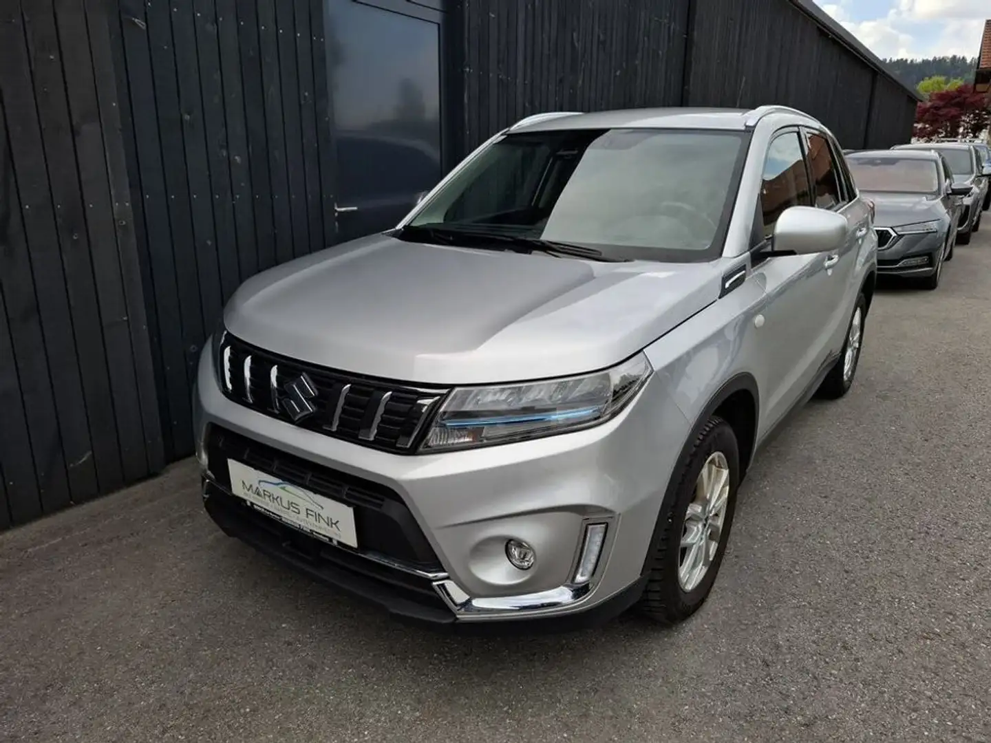 Suzuki Vitara Shine 1.4 AllGrip Silber - 1