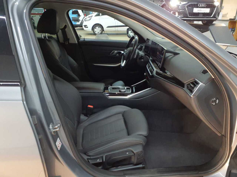 BMW 318 318d Touring Aut. Navi AHK LED SHZ — photo 8
