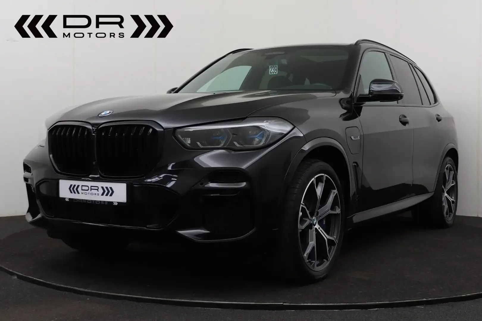 BMW X5 45e xDrive PHEV M PACK - ADAPTIVE CRUISE - PANO... Czarny - 1