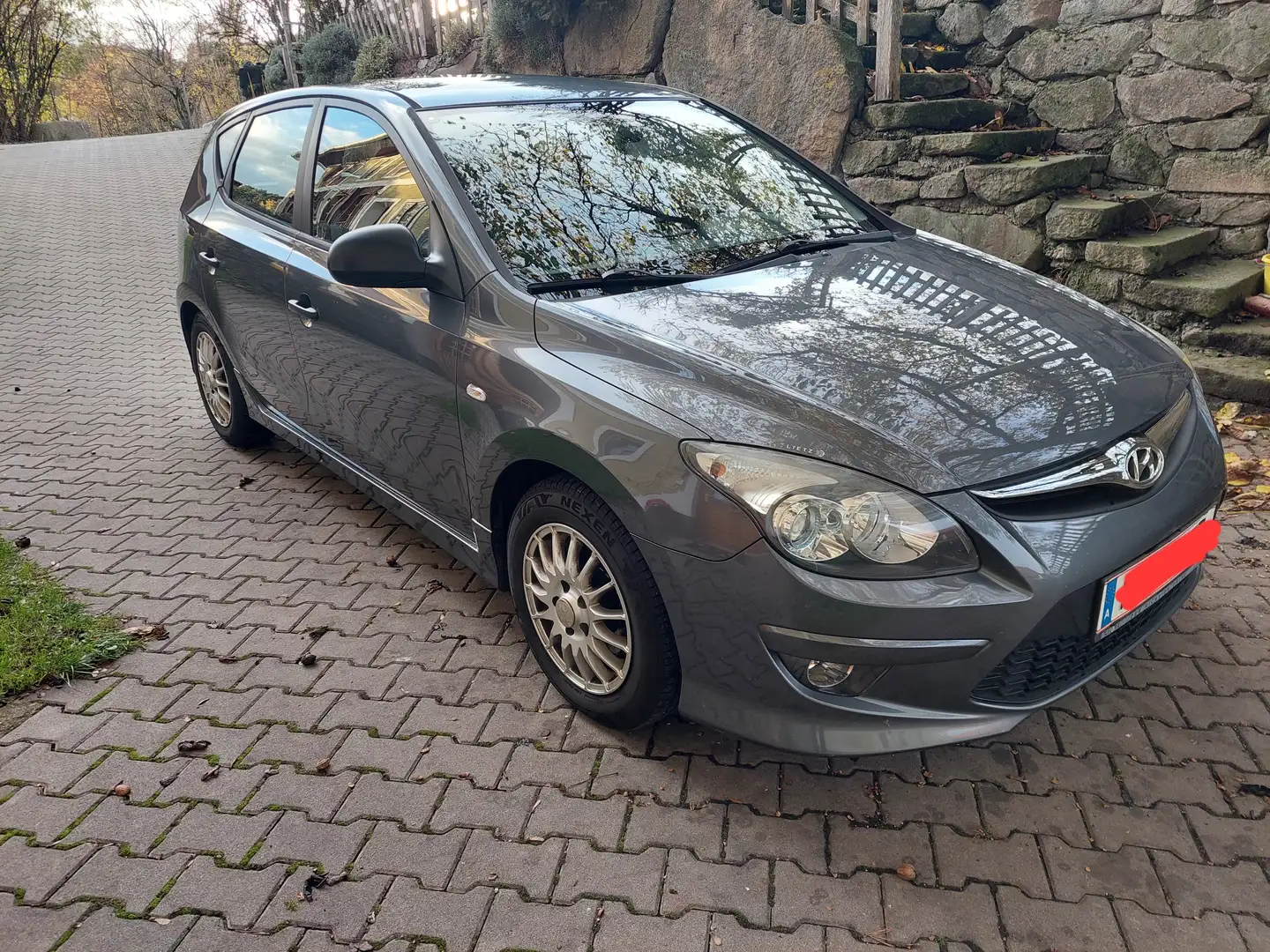 Hyundai i30 i30 CW 1,6 CRDi Comfort DPF Comfort Grau - 2