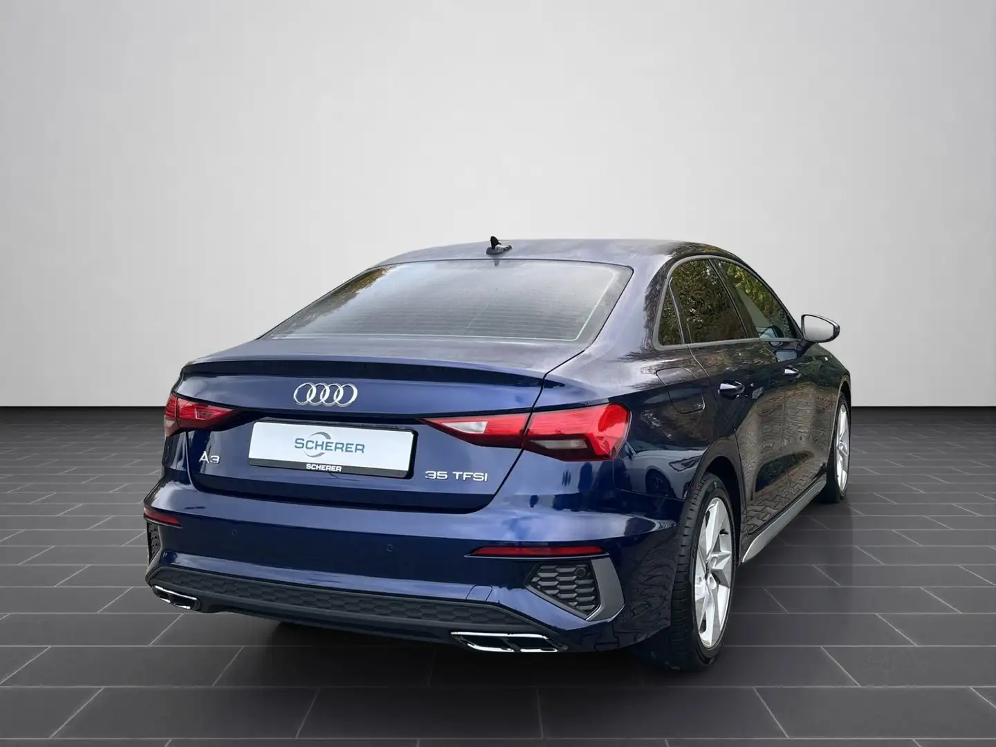Audi A3 35 TFSI S line Blau - 2