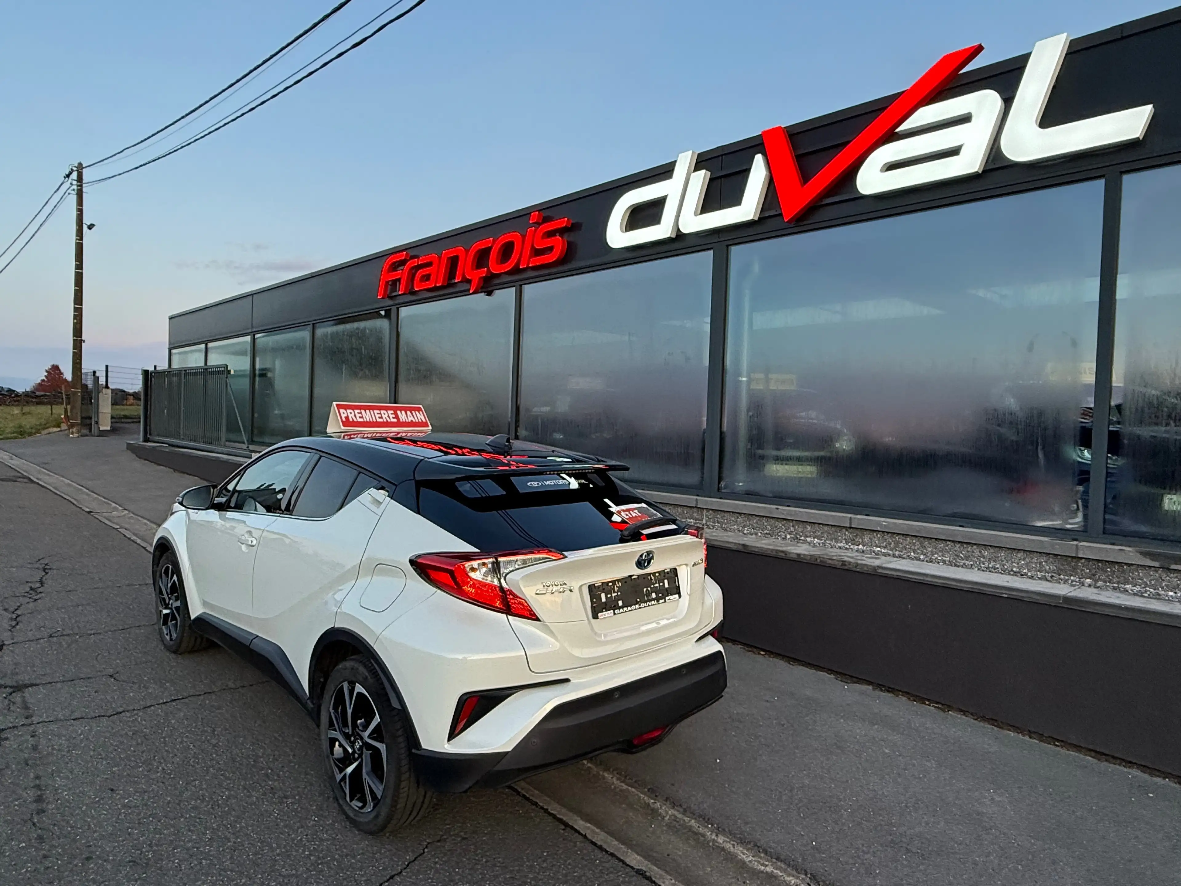 Toyota C-HR — photo 4