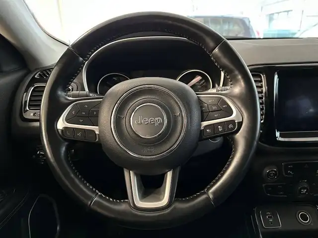 Jeep Compass view 13