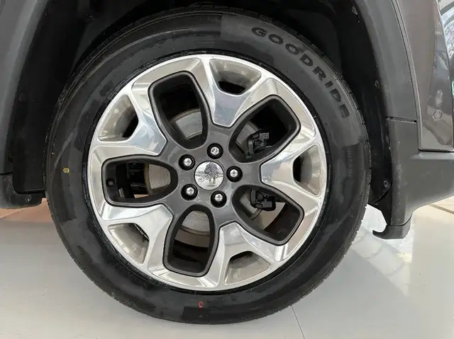 Jeep Compass view 9