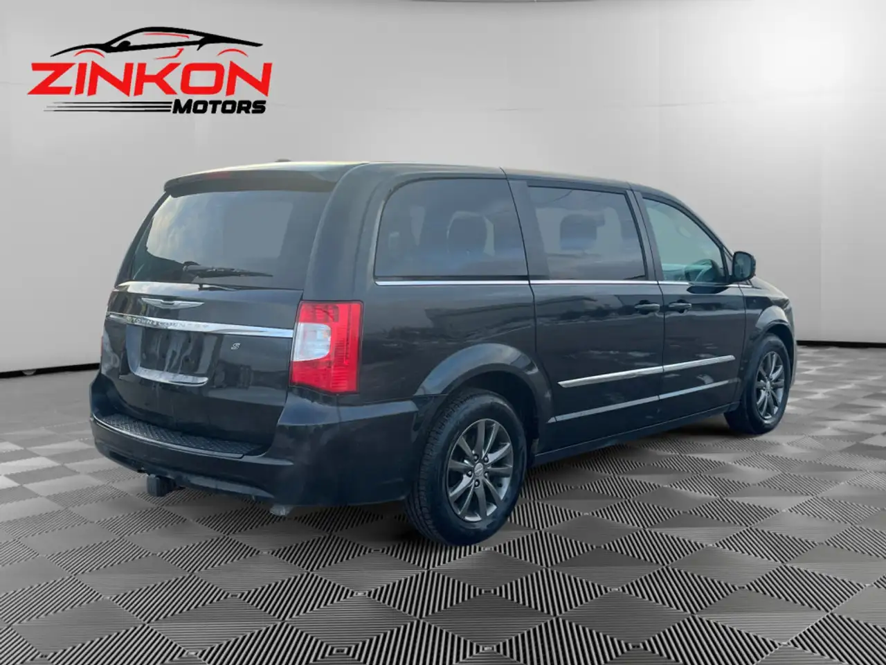 Chrysler Town & Country снимка Chrysler Town & Country