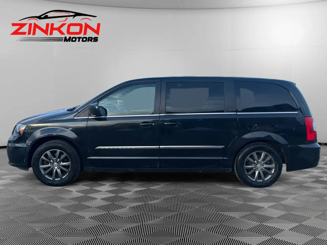 Chrysler Town & Country снимка Chrysler Town & Country