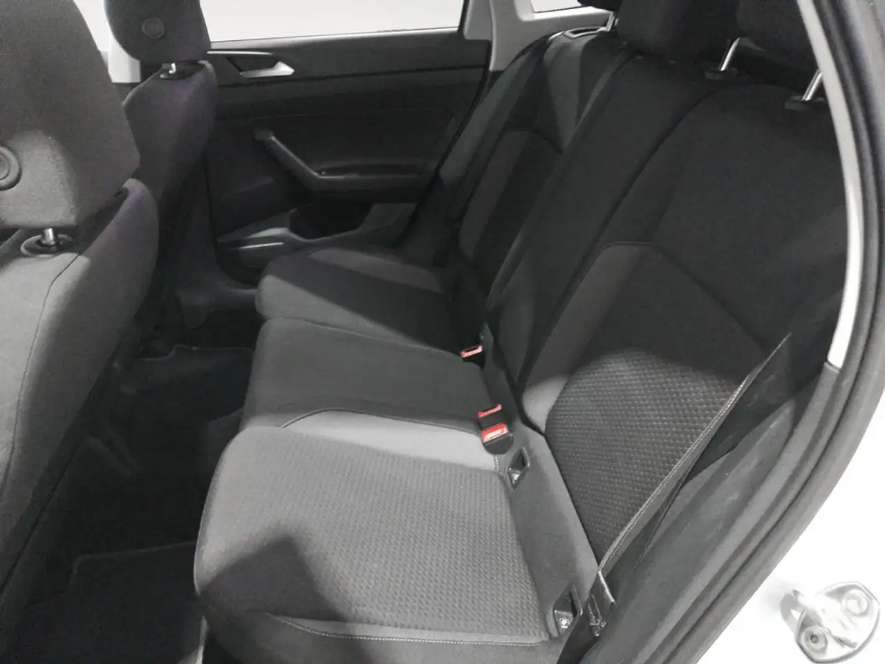 2025 Volkswagen Taigo 1.0 TSI Más DSG 85kW, photograph 11