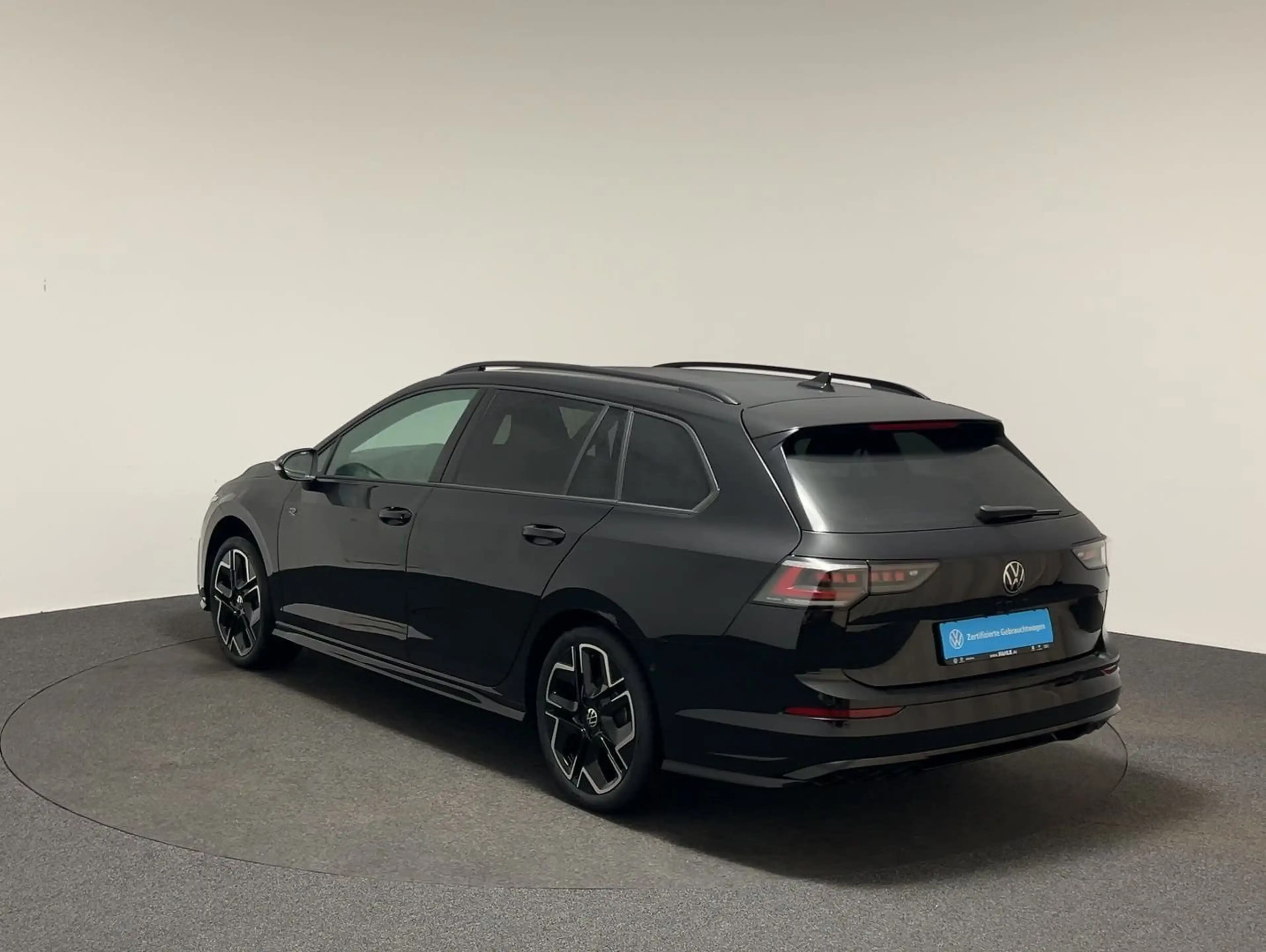 Volkswagen Golf Variant 1.5 eTSI DSG  R-Line CarPlay Pano — photo 3