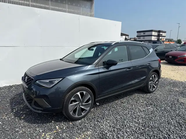 SEAT Arona FR NAVI SHZ VOLL LED RFK PDC v+h 18ALU 1.0 TSI ...