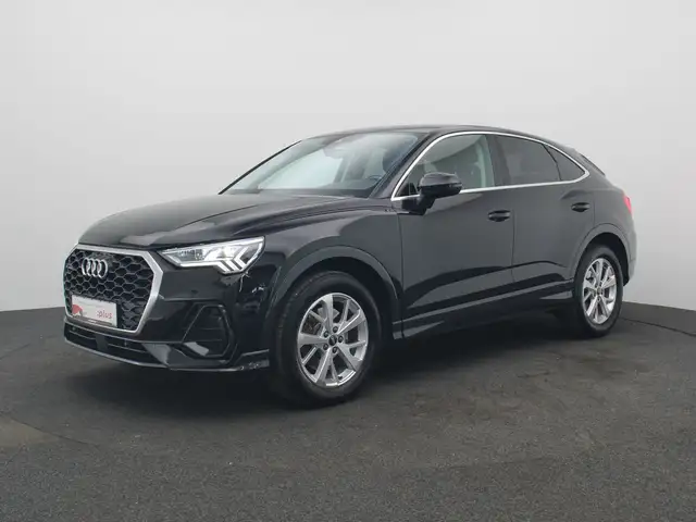 Audi Q3 view 2